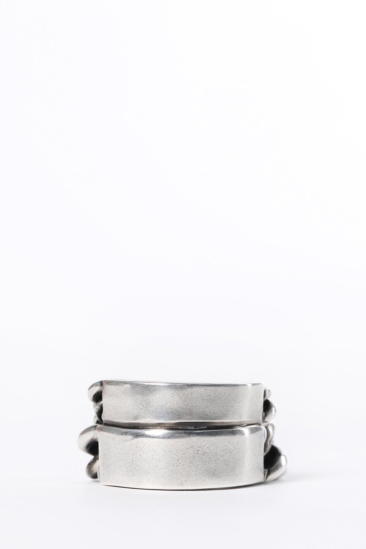 Ize double chains ring
