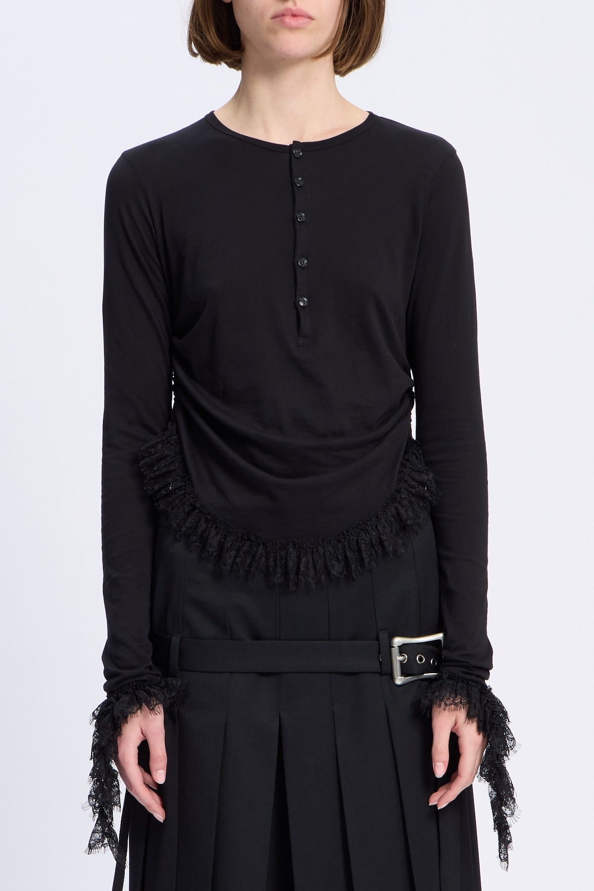 Mare wrinkled cropped long sleeve serafino top wit