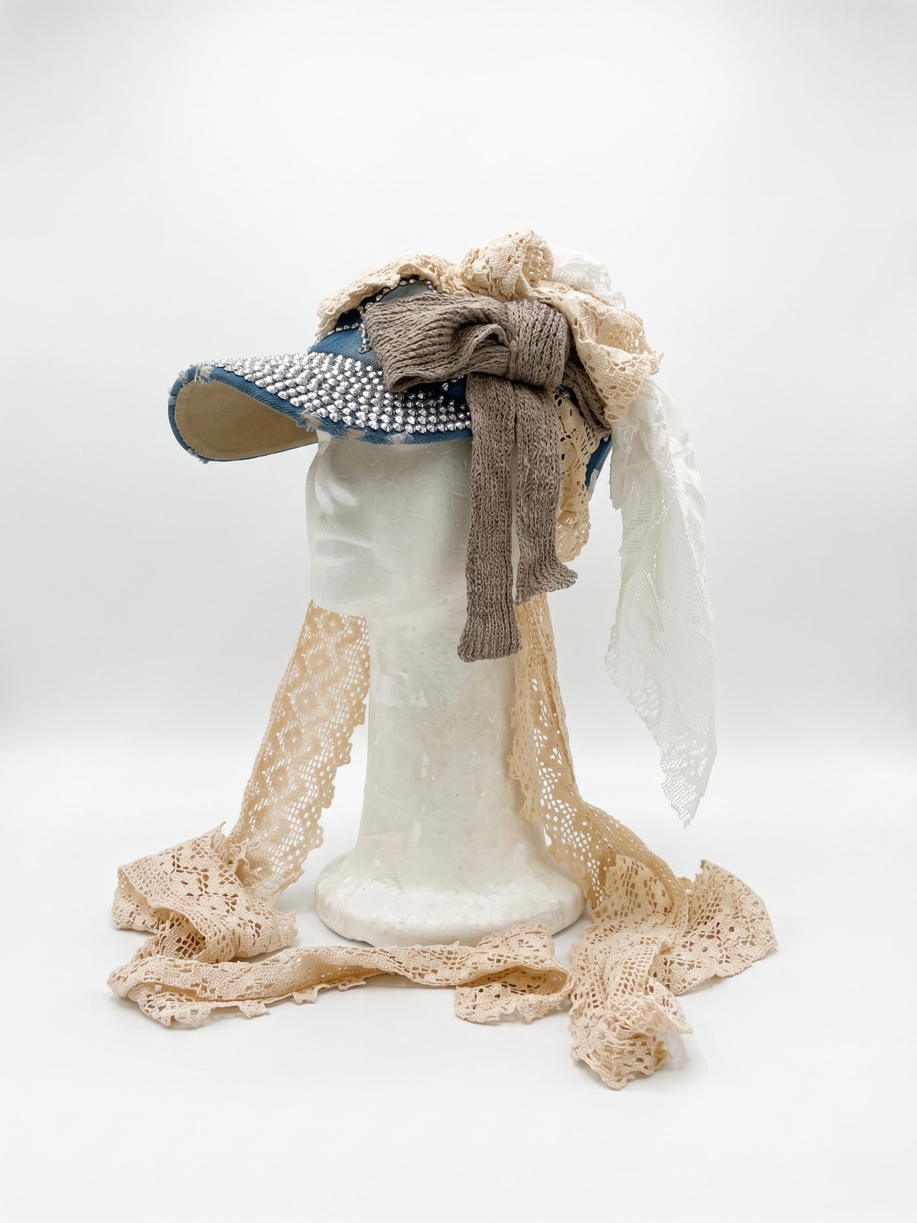 Knitted bow cap