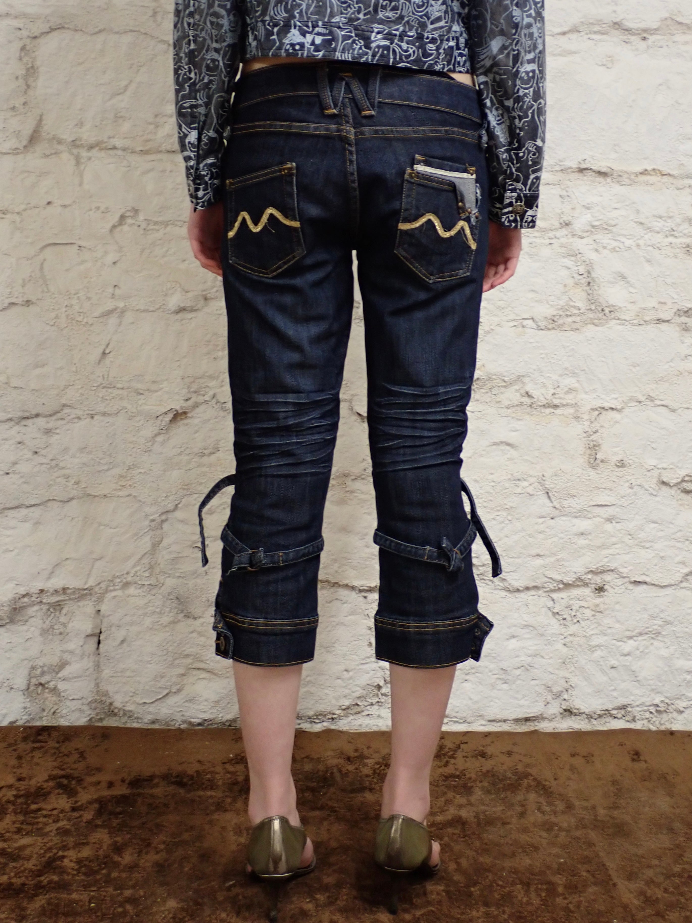 Denim capri pants