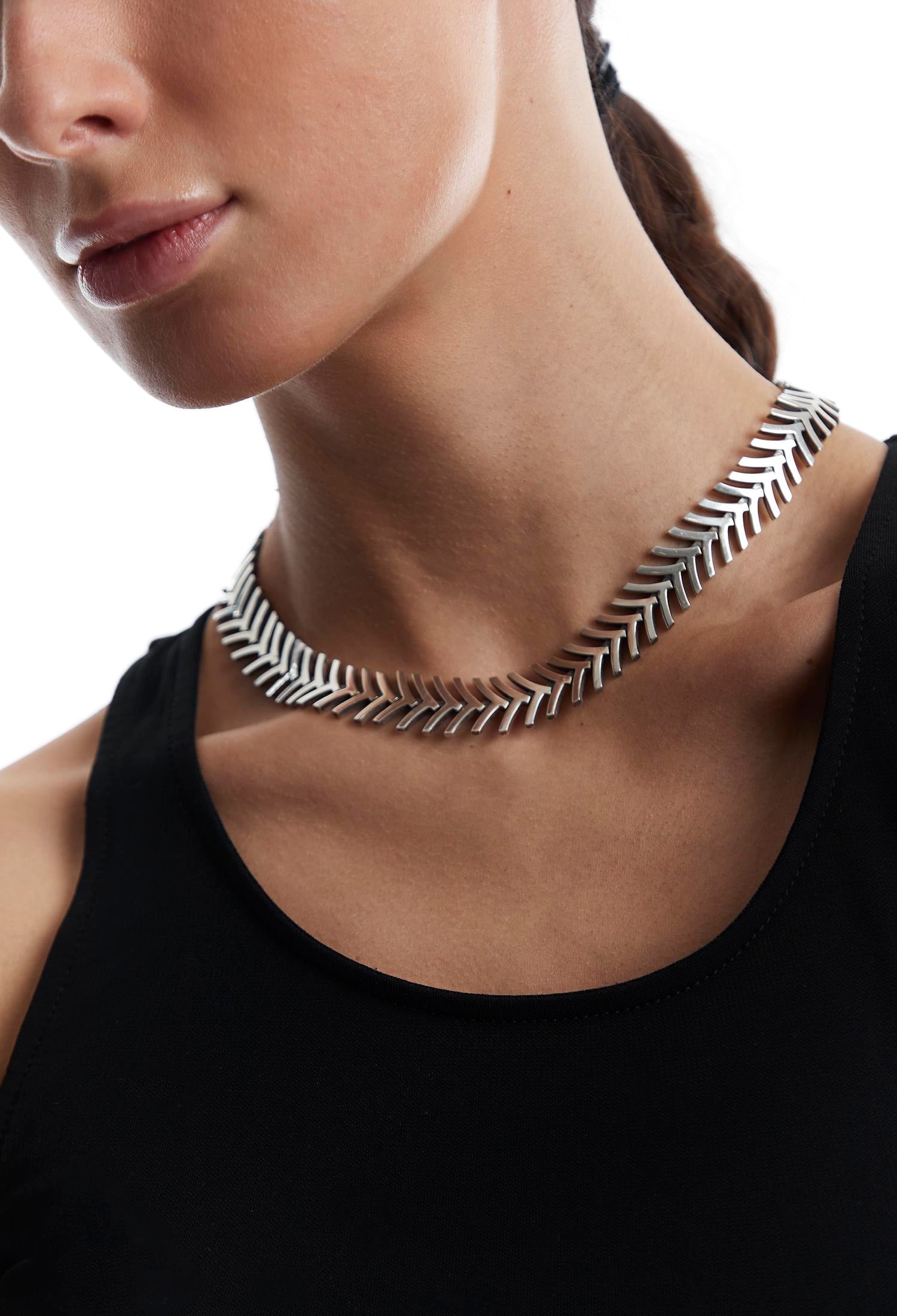 Tire necklace