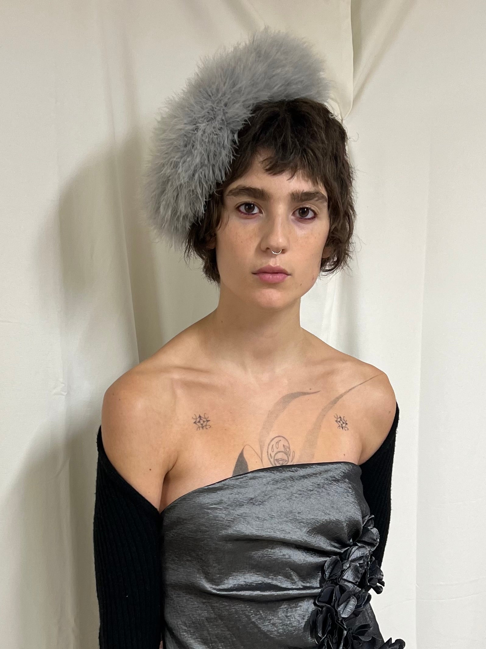 Plume cap