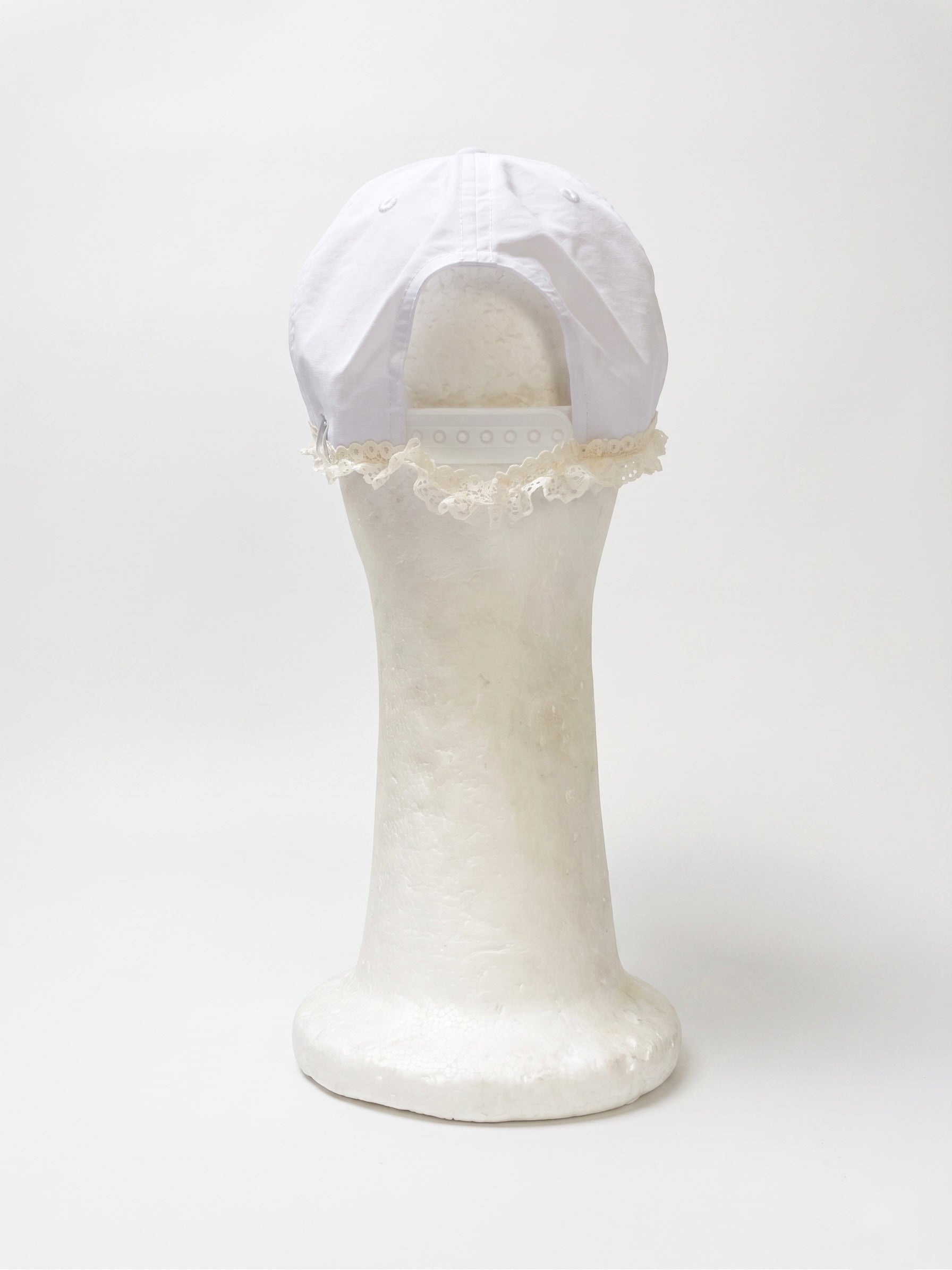 White cap