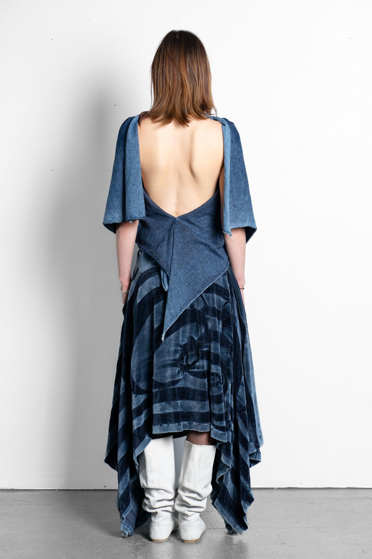 Backless t-shirt