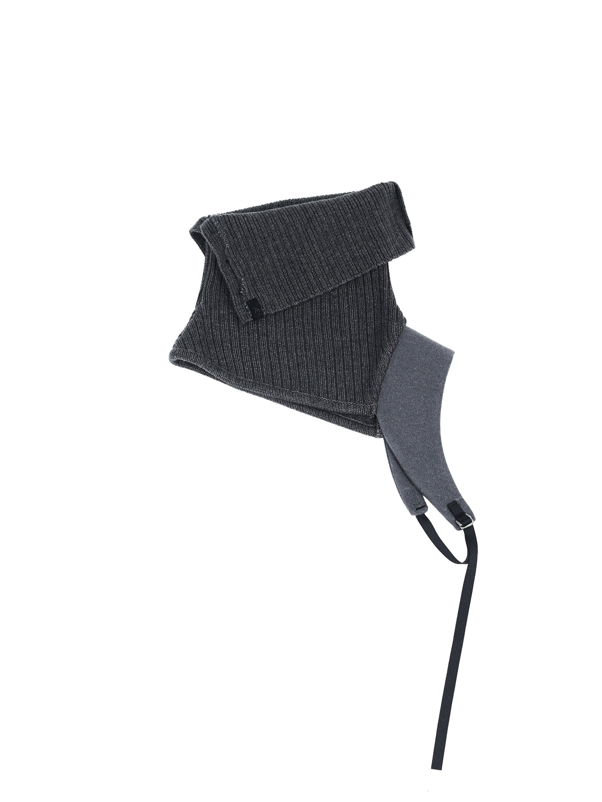 Harnessed neck warmer