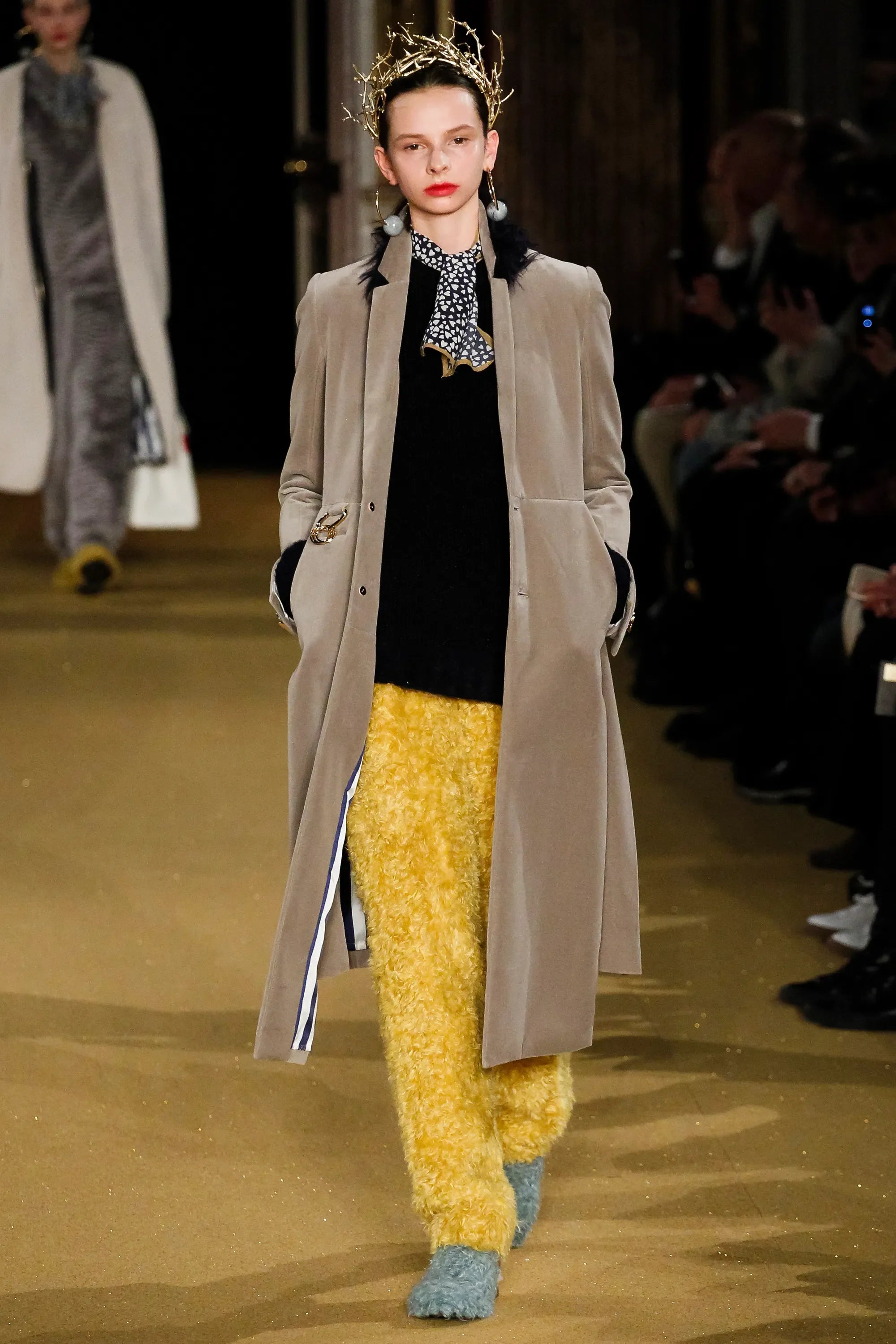 Undercover a/w 2016 pleated velvet coat