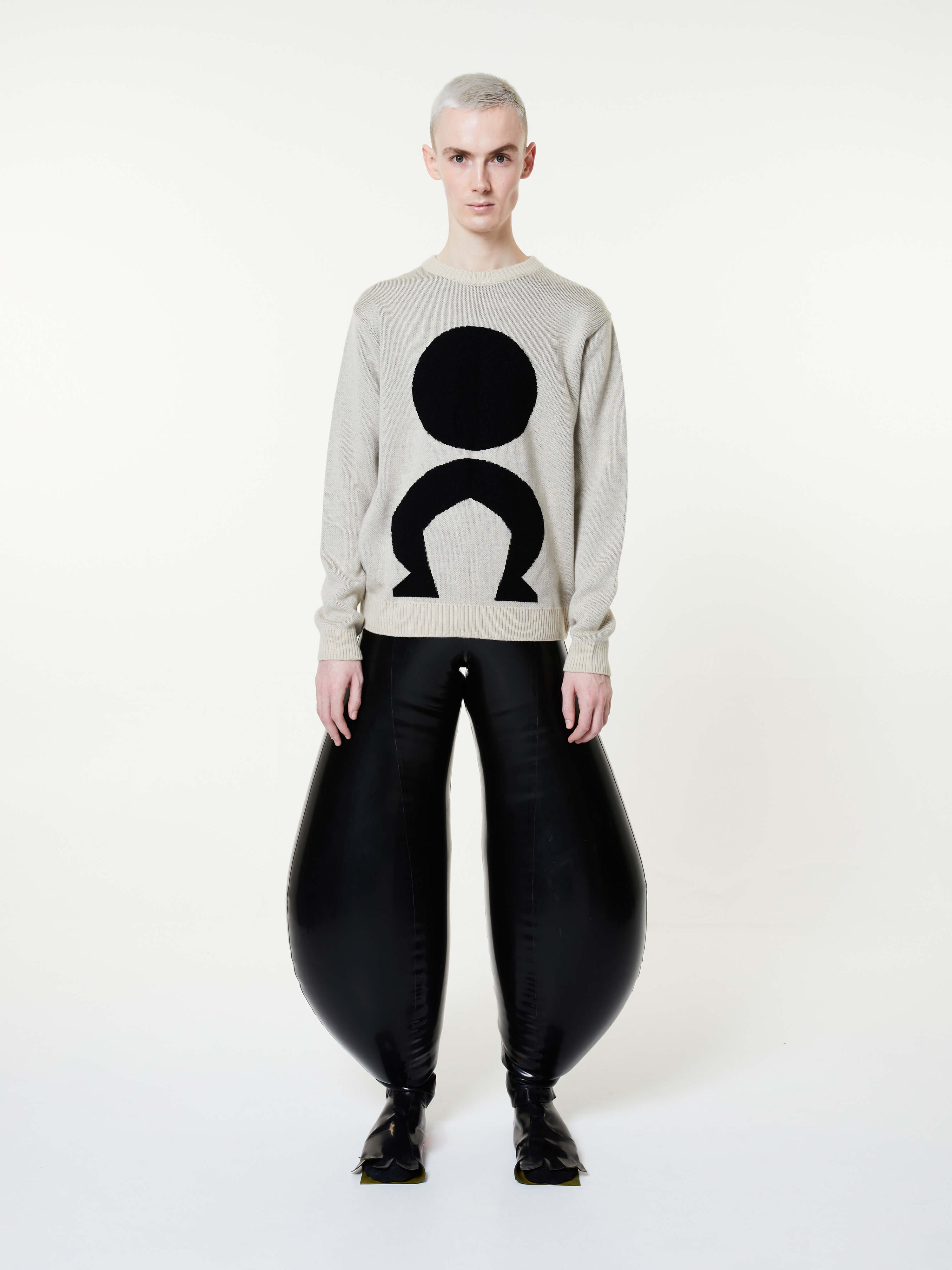 Off white essential jumper | relaxed fit