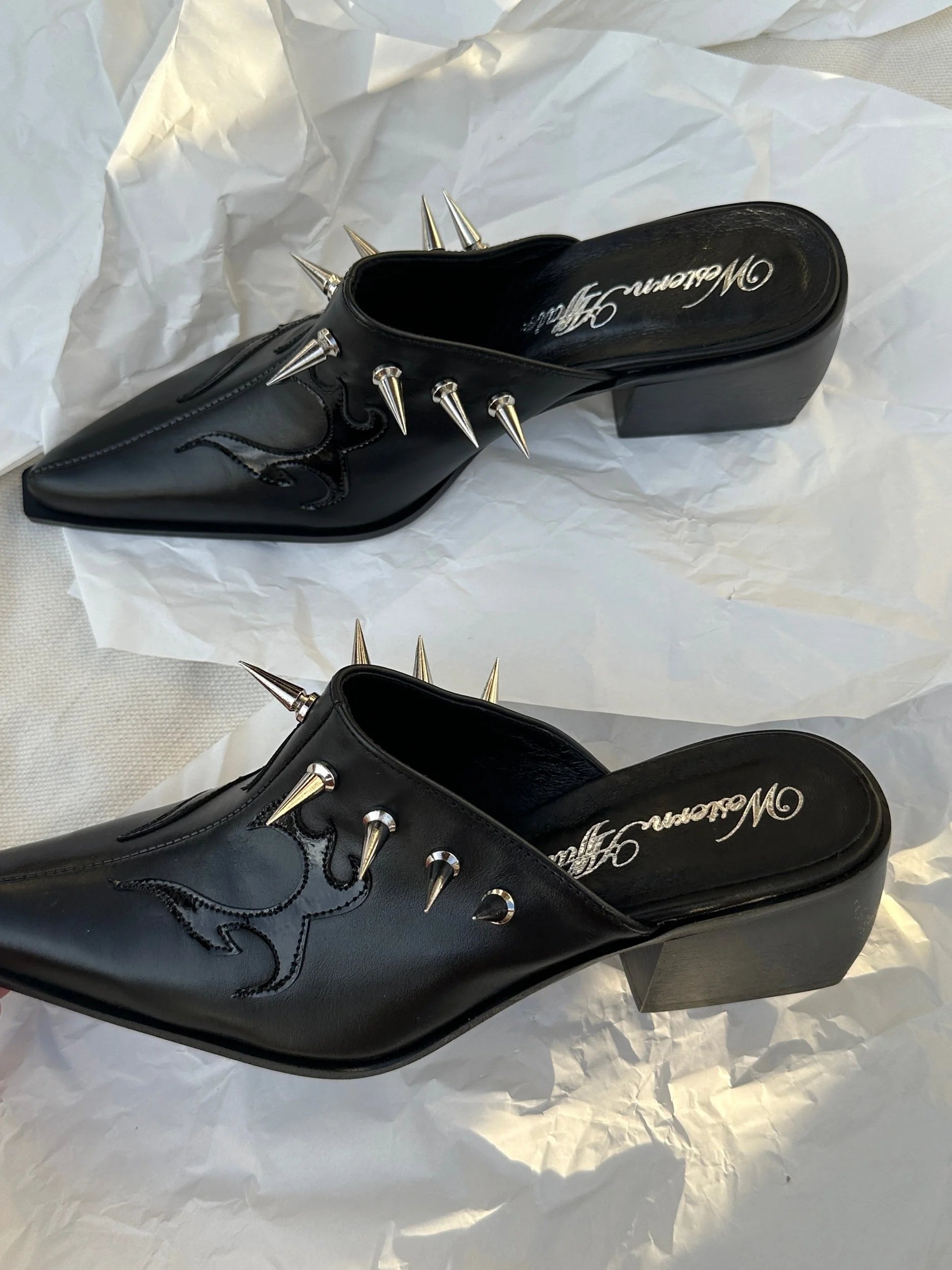 Bronc x tribal mules