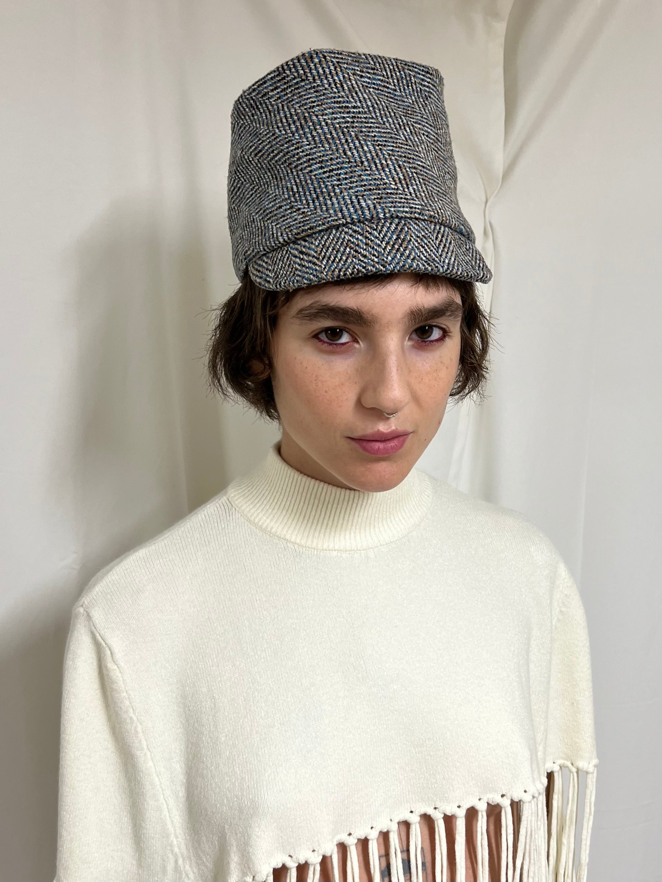 Elf cap