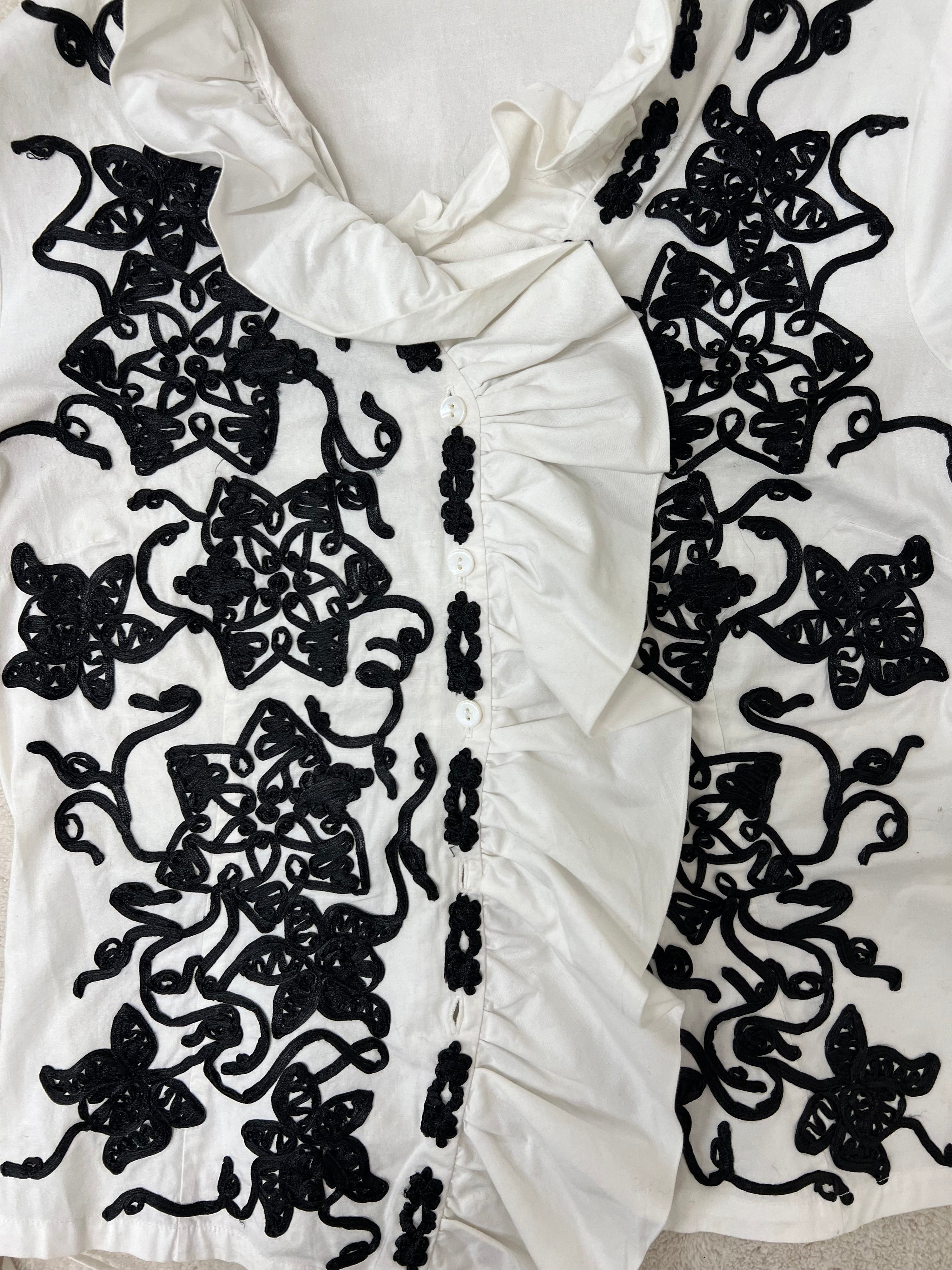 Embroidered shirt