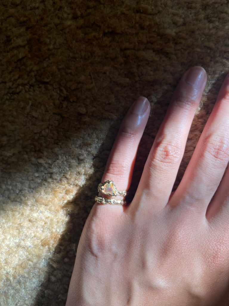 Ignite ring - mexican opal - yellow/gold