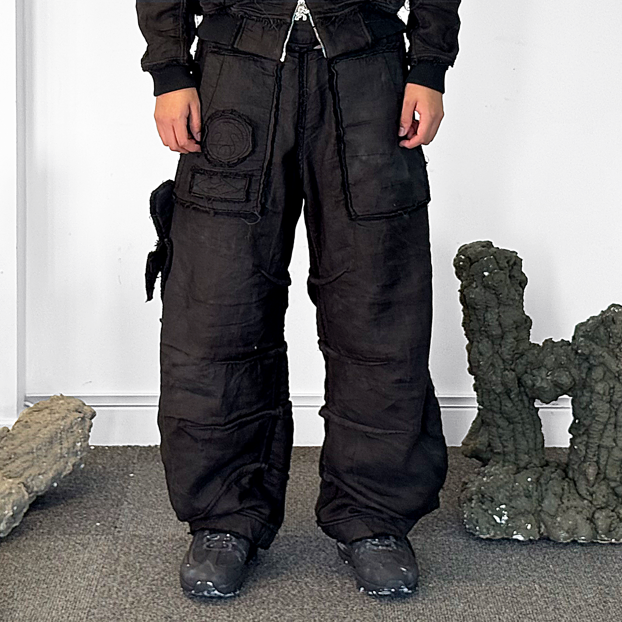 Mourning army track pant - black