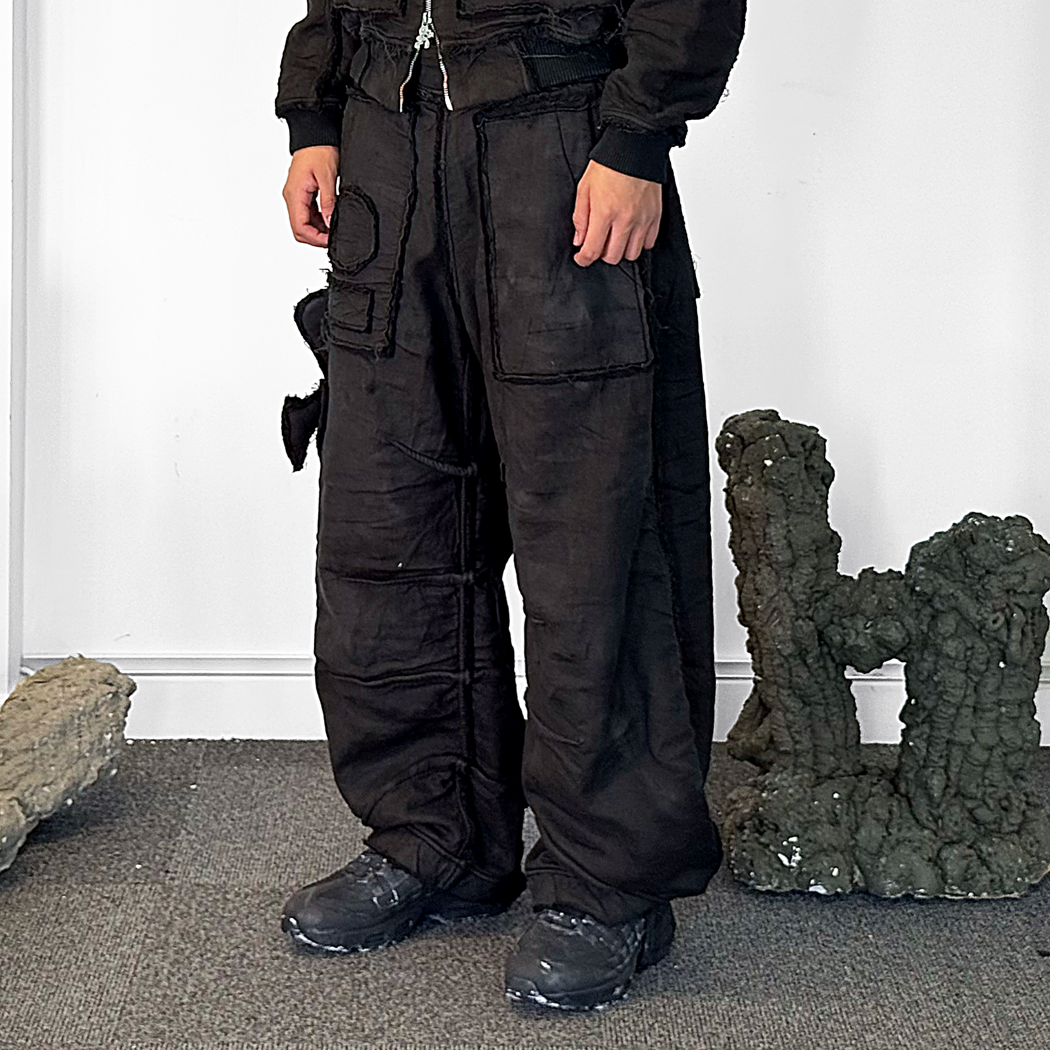 Mourning army track pant - black