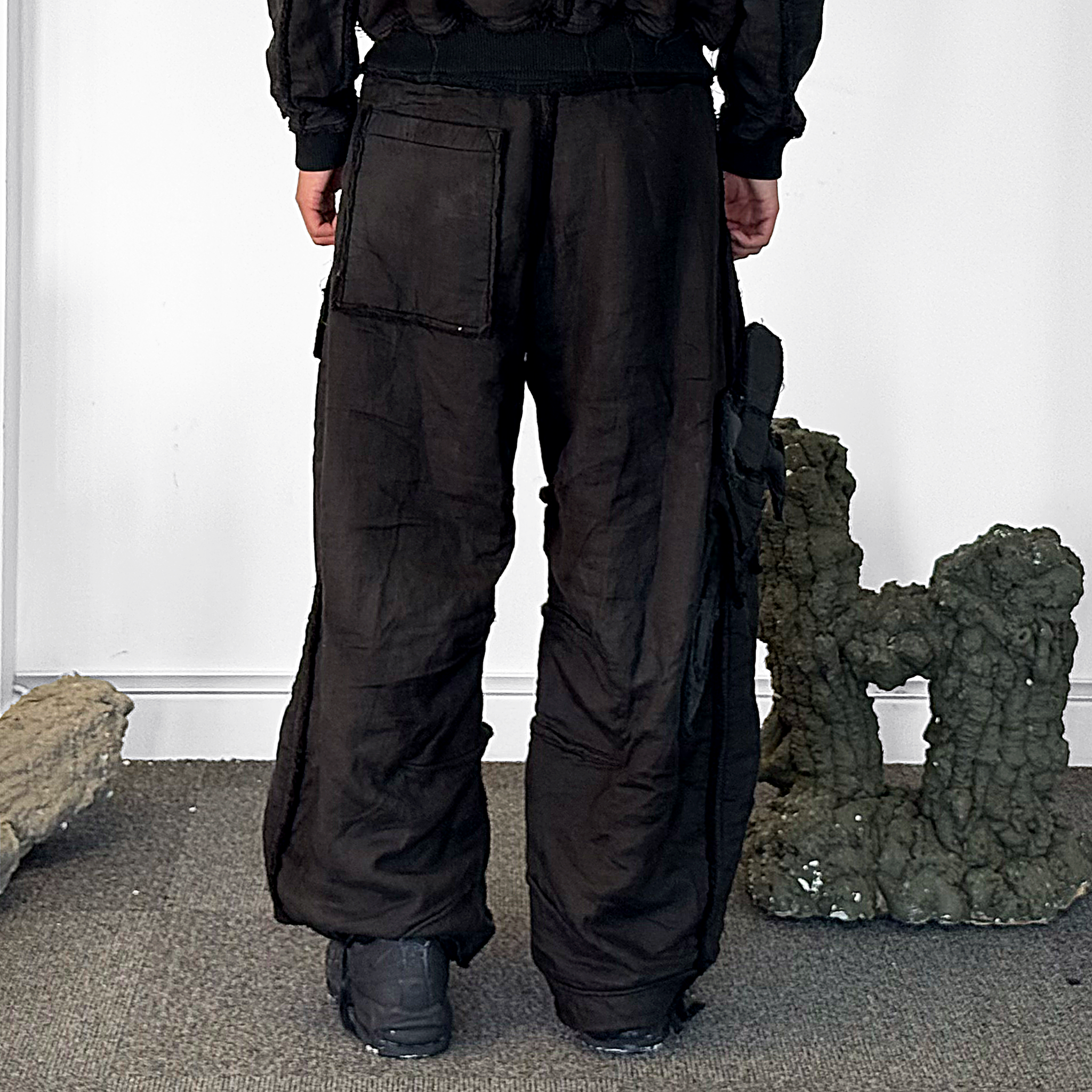 Mourning army track pant - black