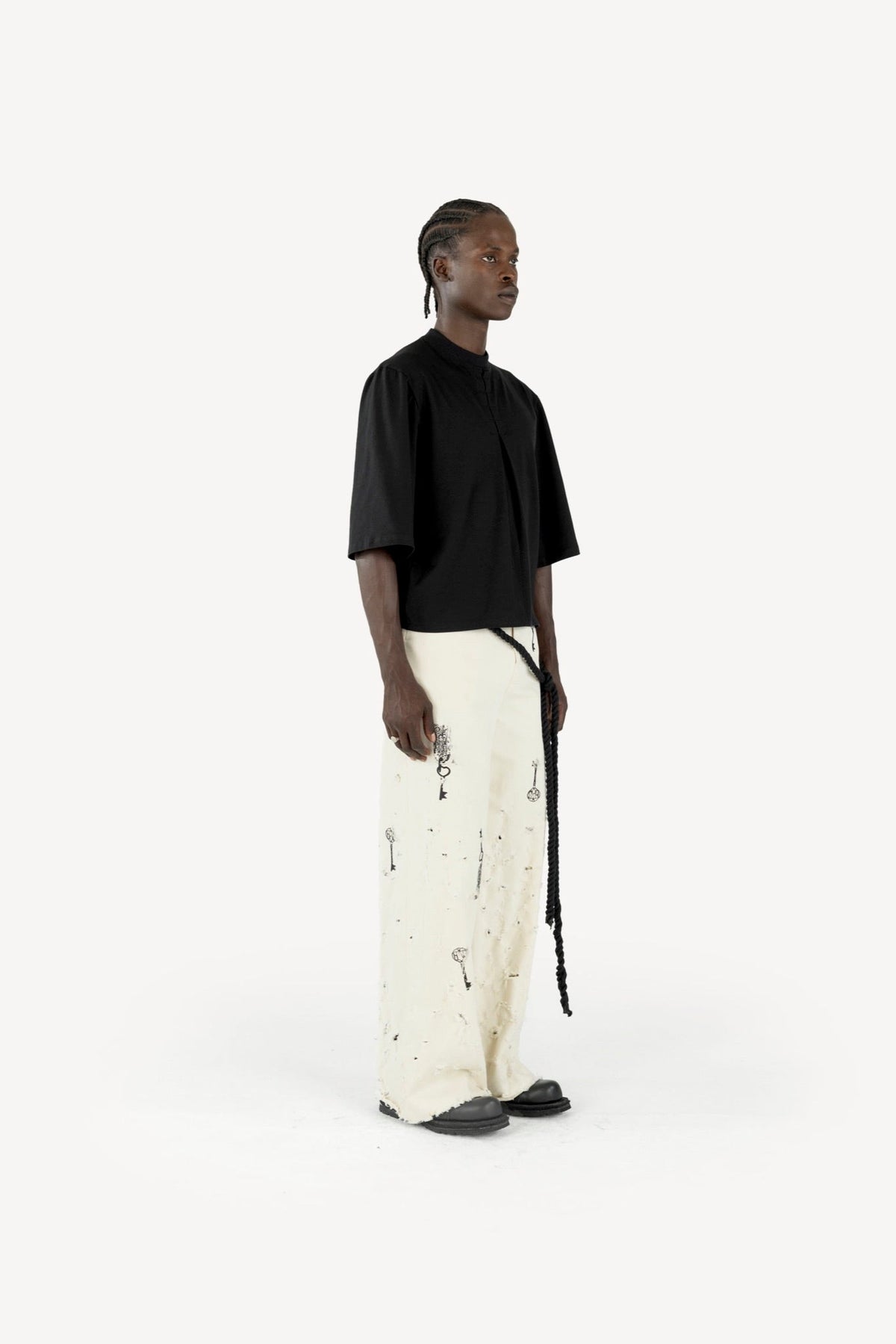Backwards t-shirt black