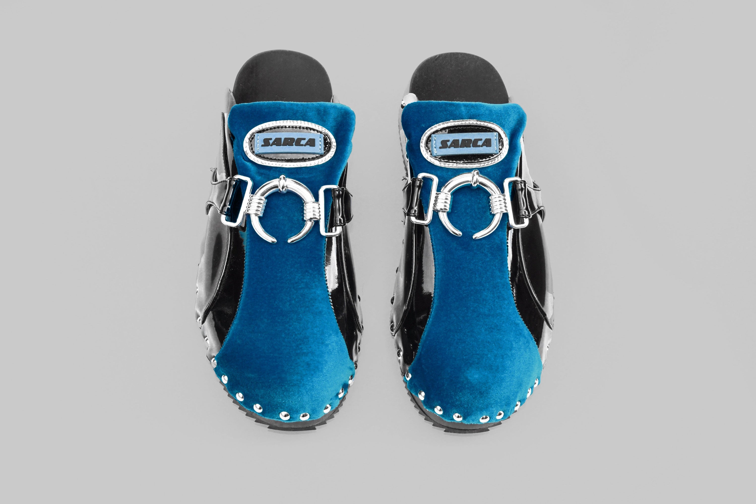 Ss23 beetle clog blue/black