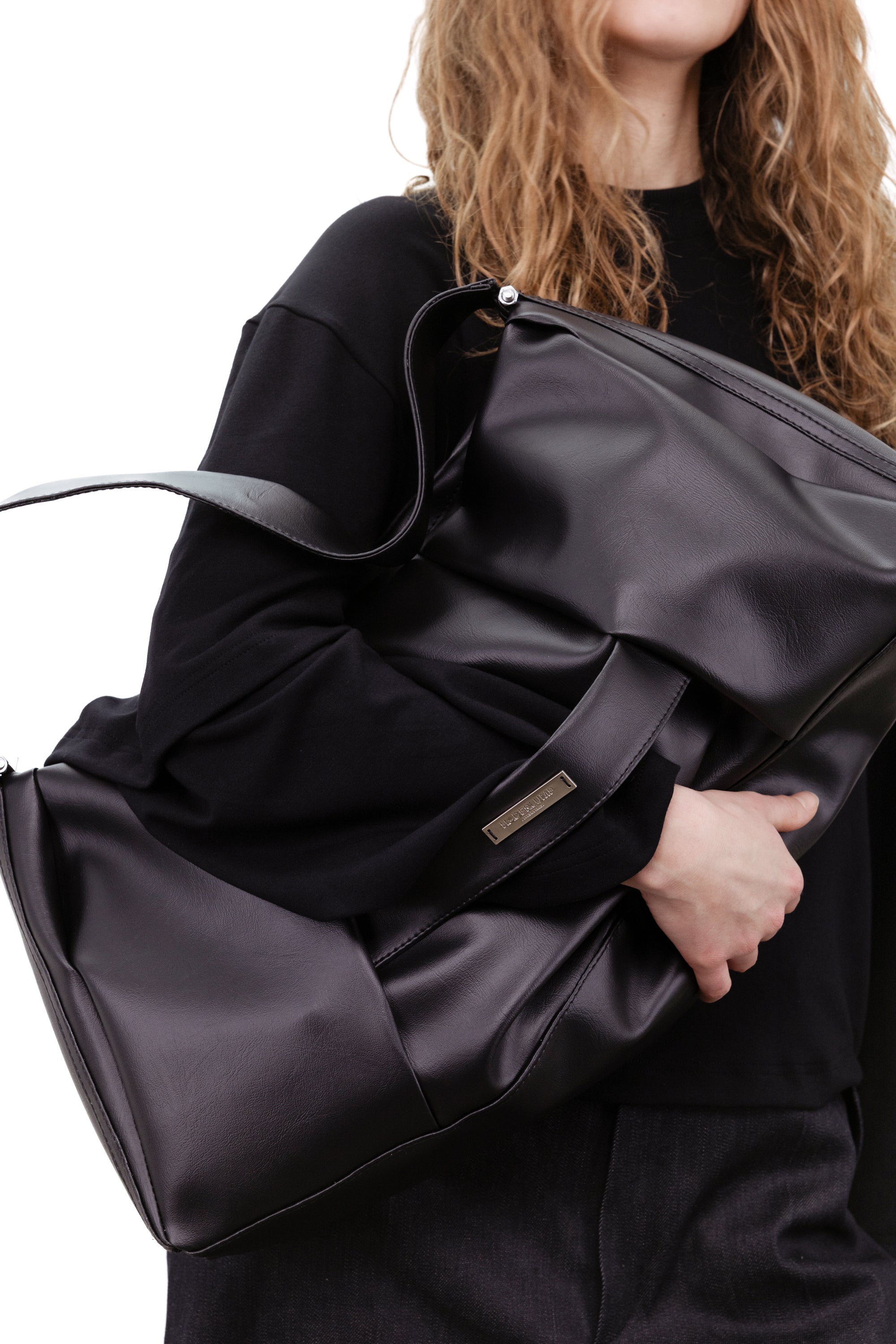 Large shoulder bag black