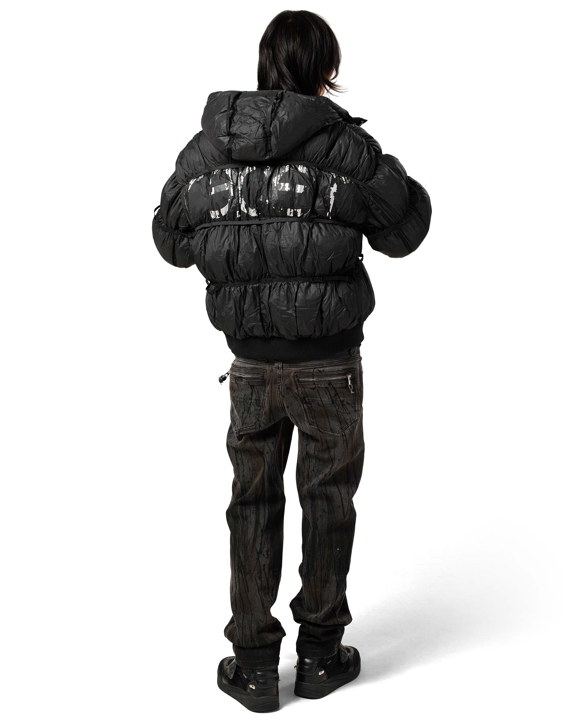 Black puffer jacket x