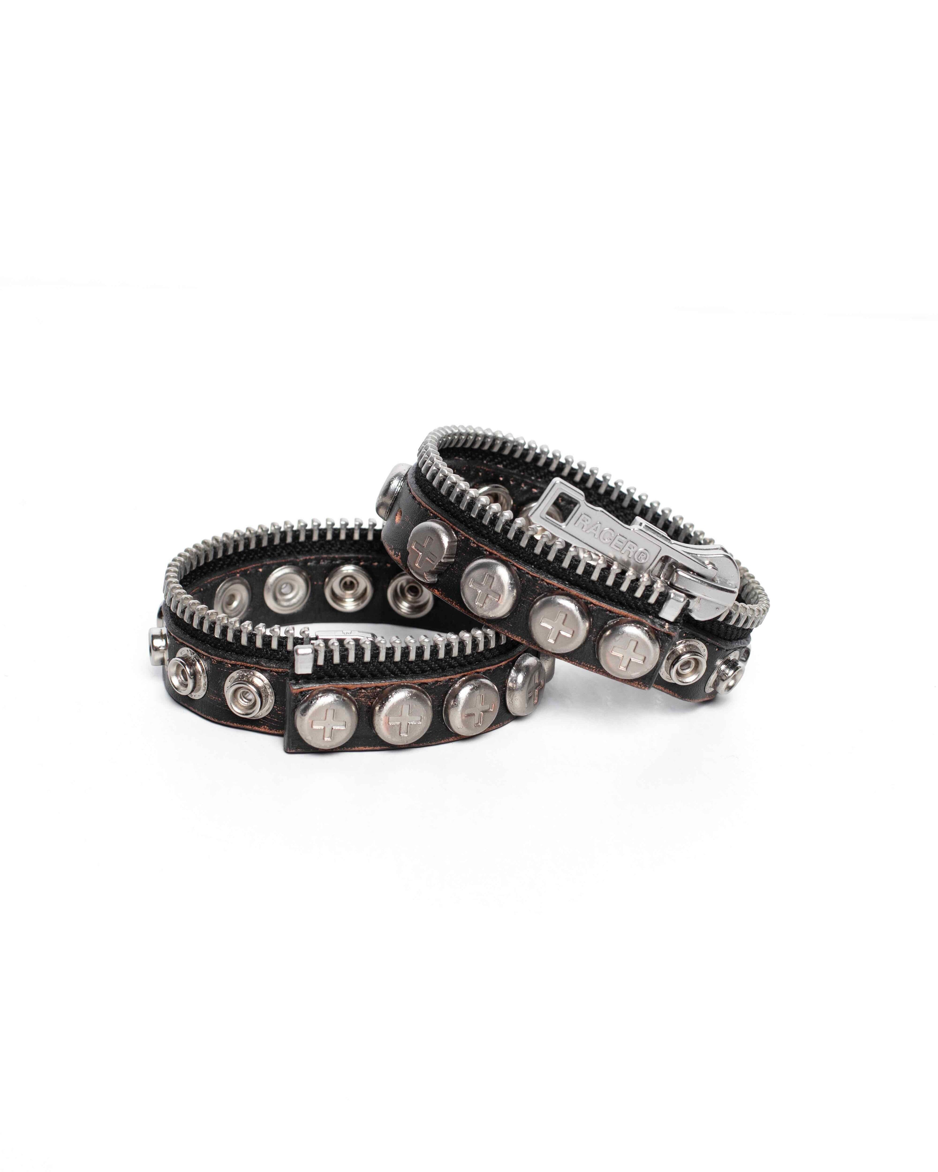 Split button bracelet