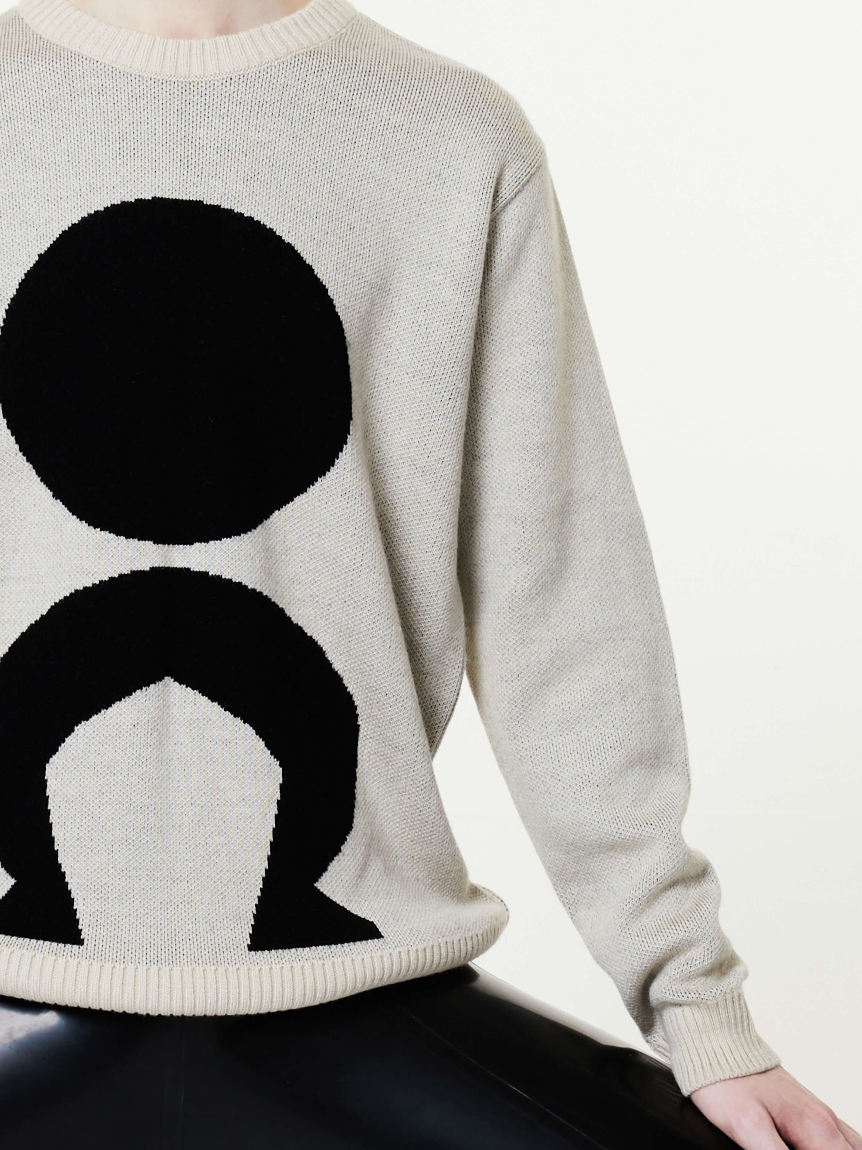 Off white essential jumper | relaxed fit