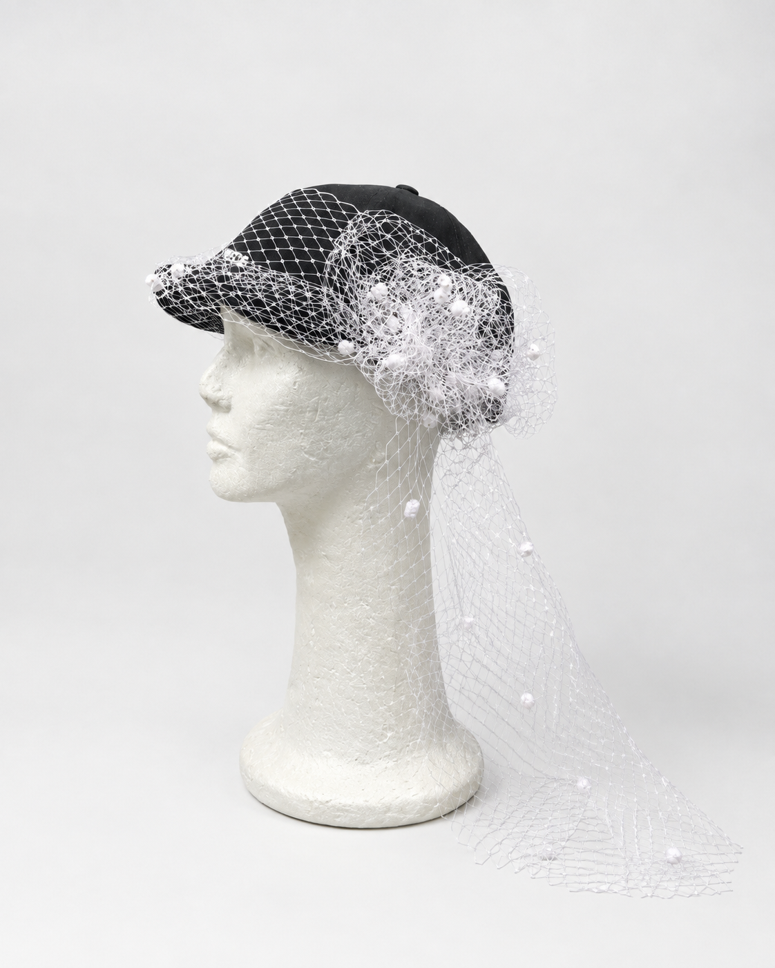 Evade veil cap