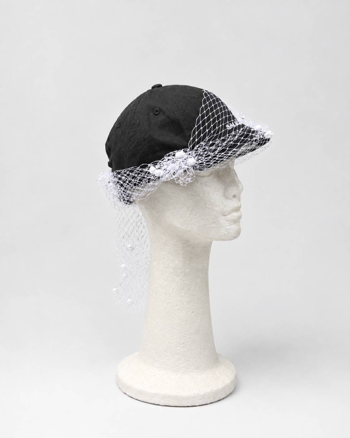 Evade veil cap
