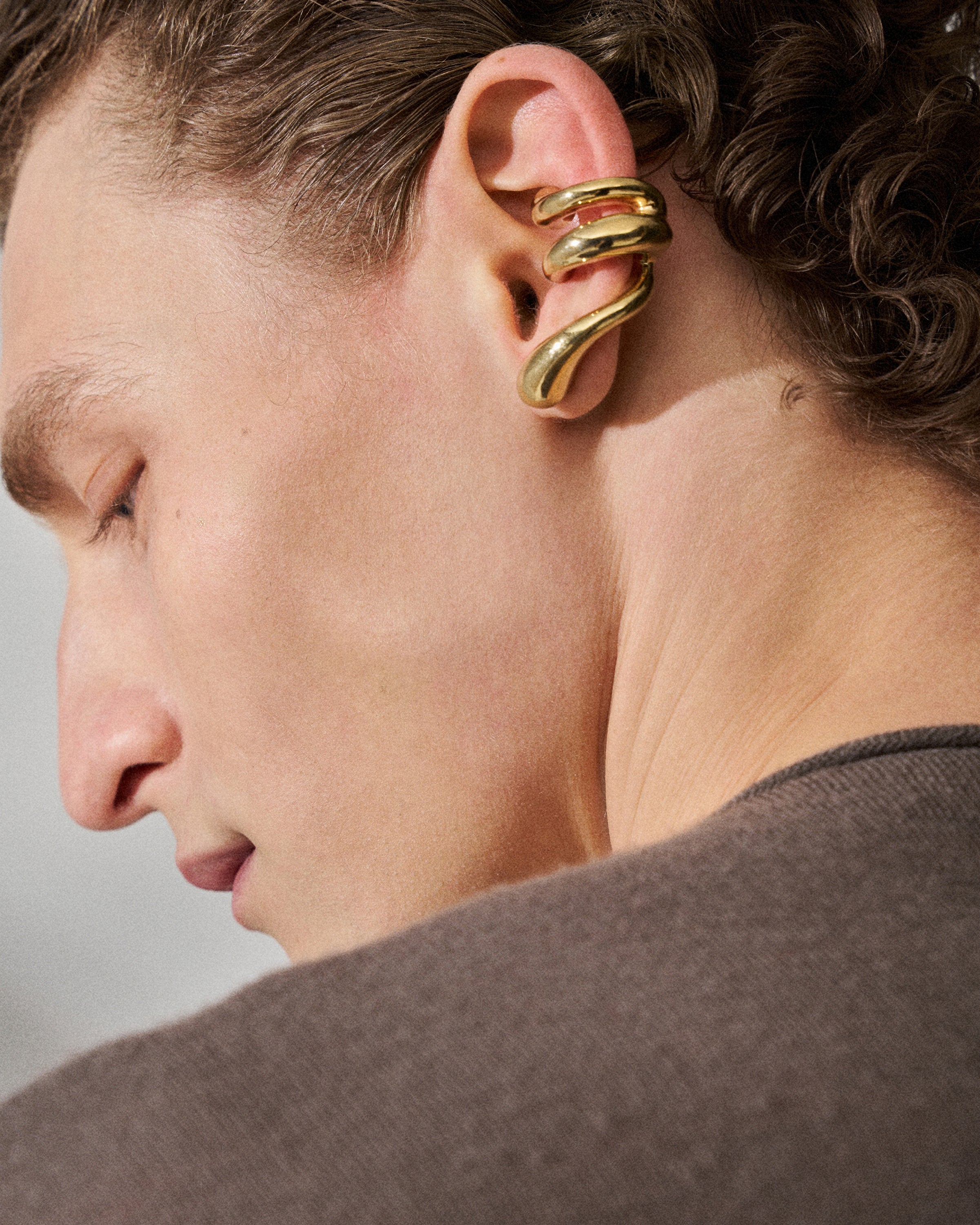 Blow up forma ear cuff