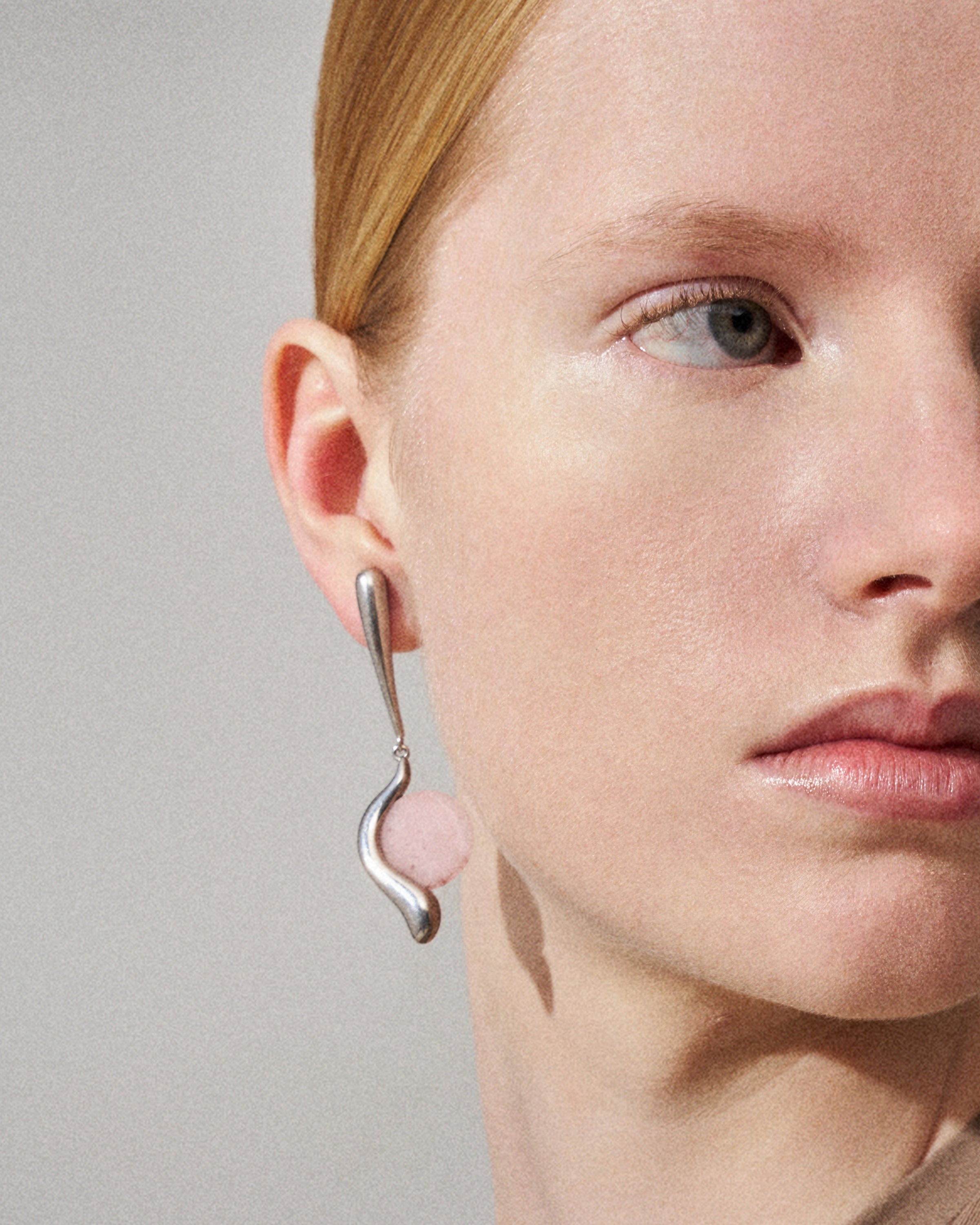 Ascolto aura drop earrings
