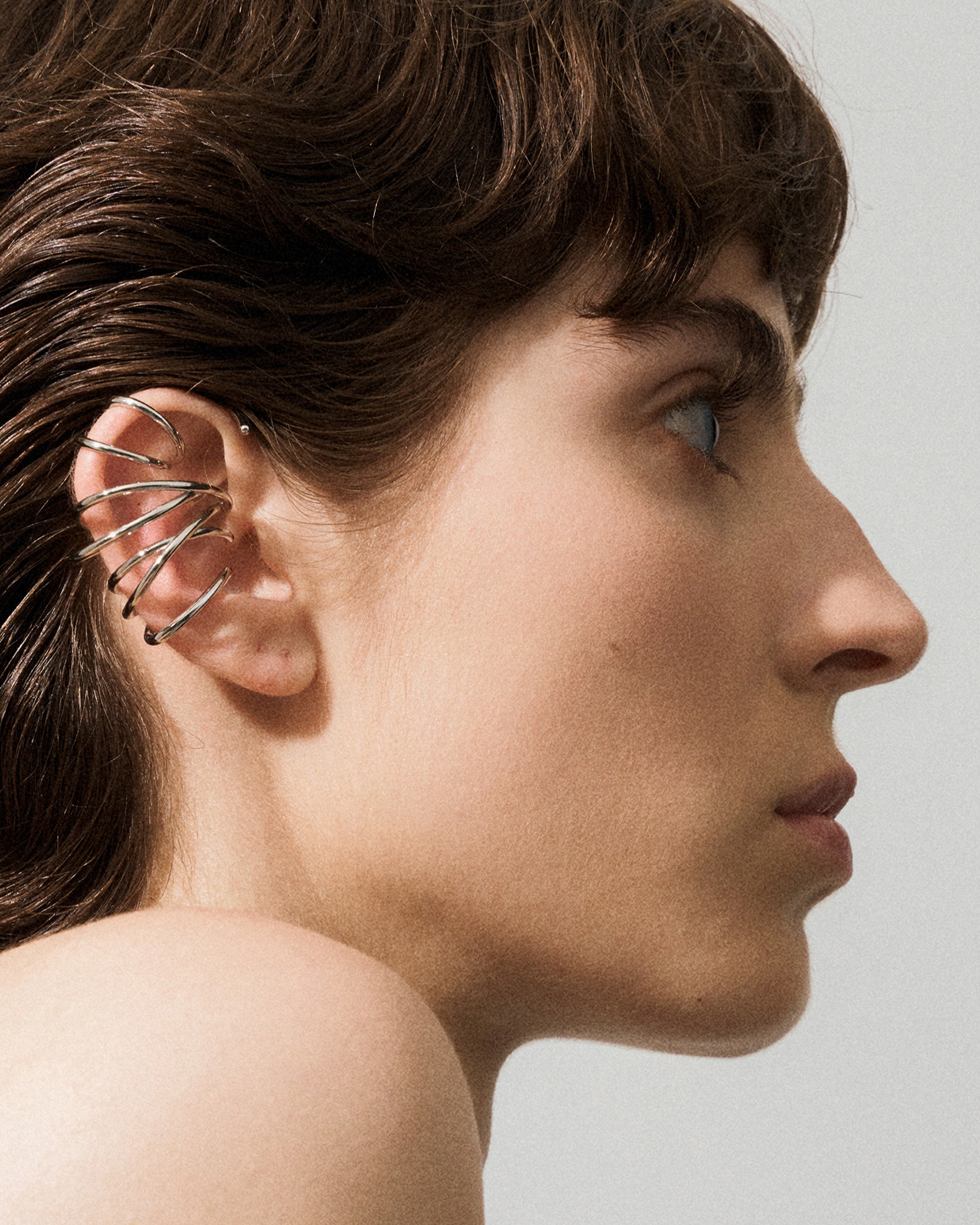 Orbit ear cuff