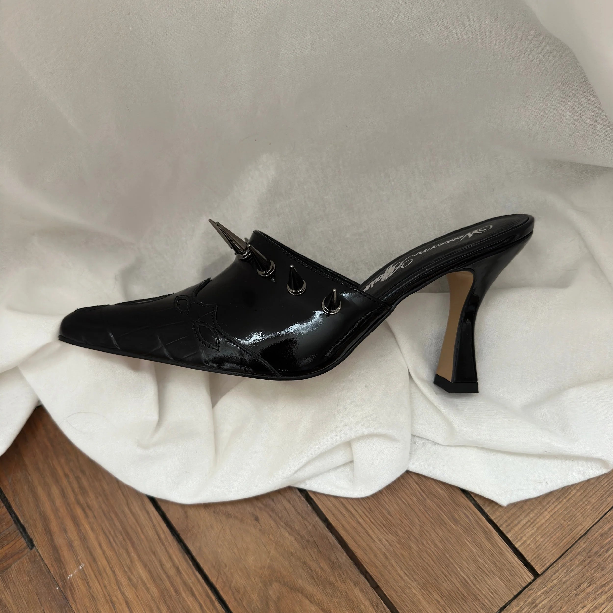 Cowgirl mules blackout new heel