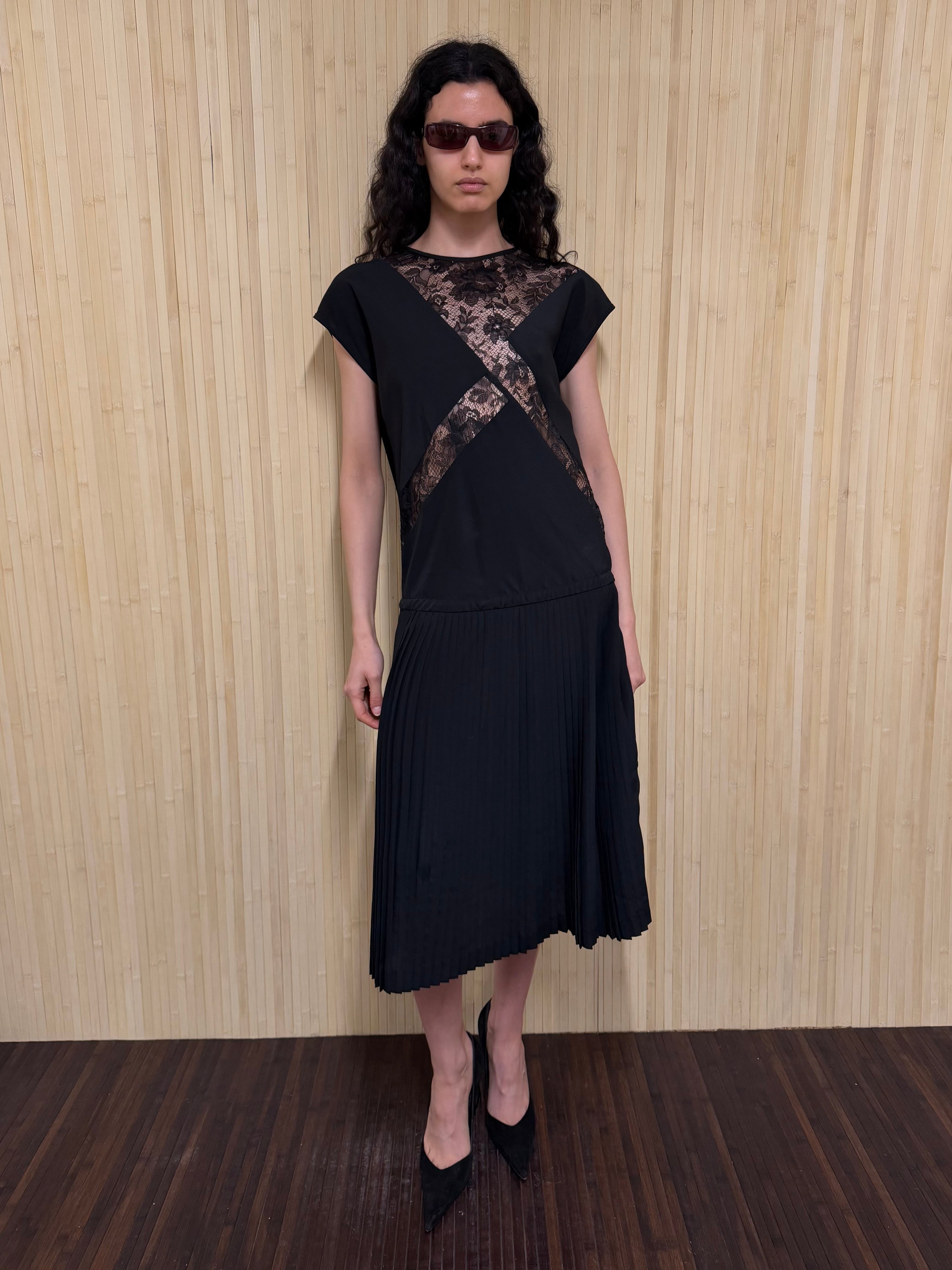 Lace pleated dress