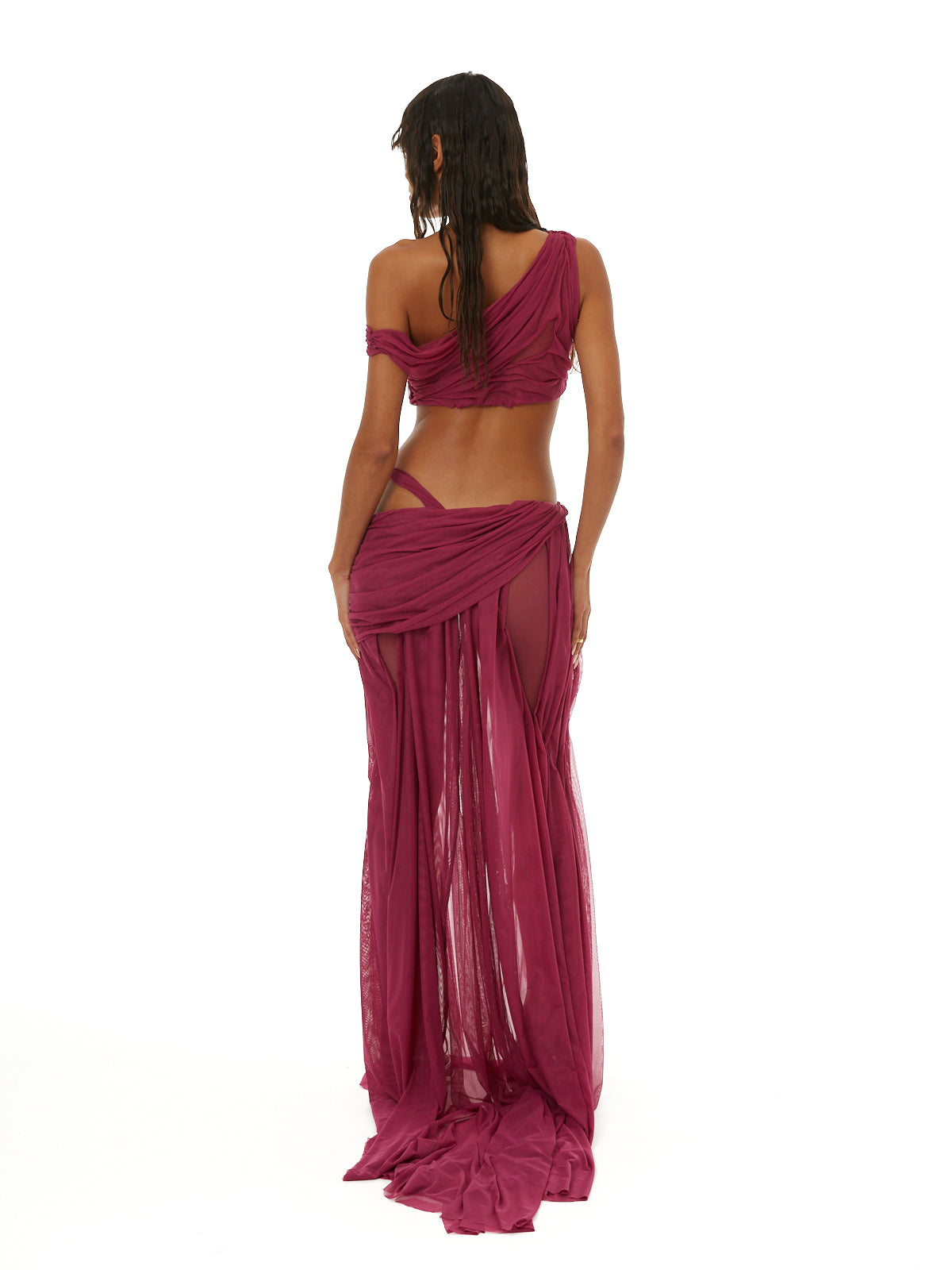 Off-shoulder wetlook crop top