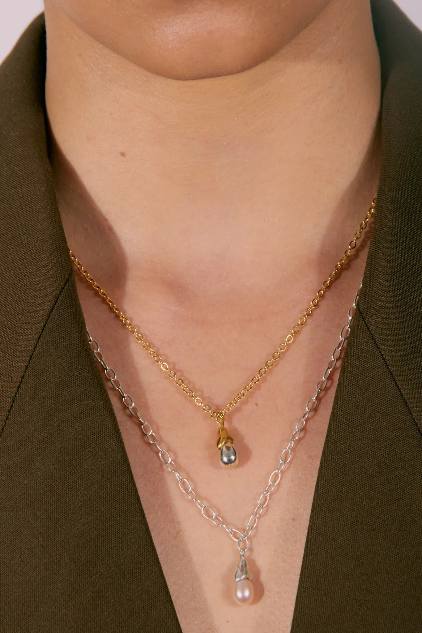 Pearl & melted necklace