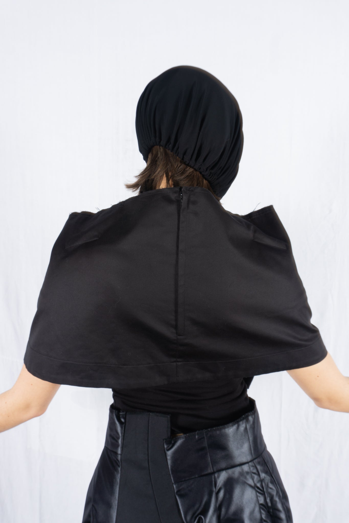 Comme des garçons s/s 2020 cropped shoulder top
