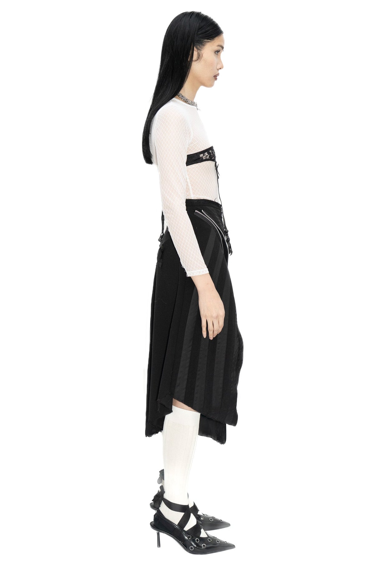 Demure midi skirt