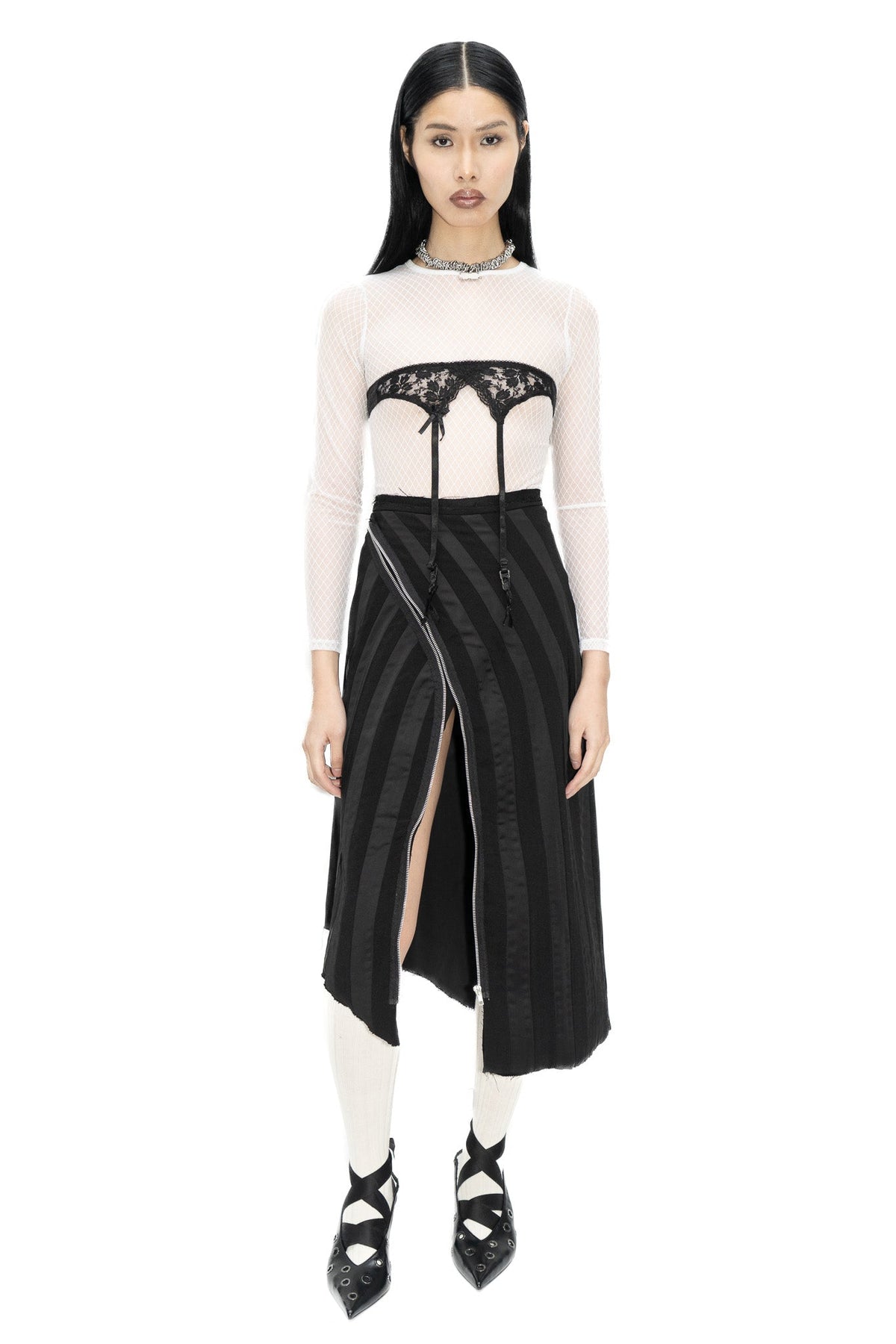 Demure midi skirt