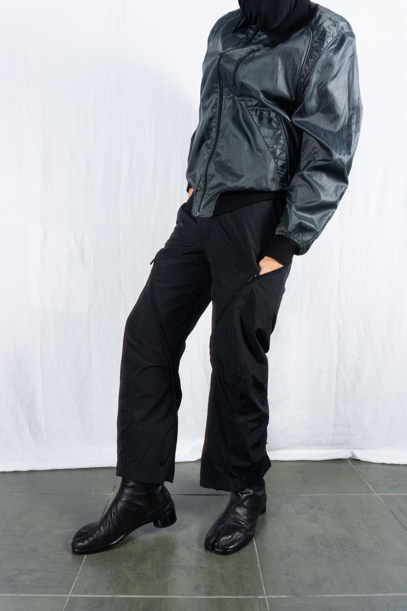 Issey miyake men s/s 2018 nylon zipped pants