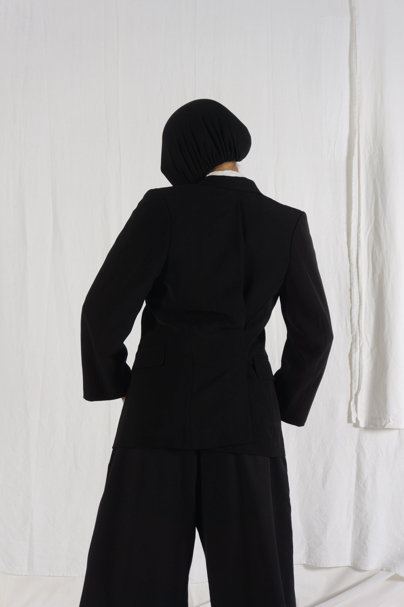 Comme des garçons a/w 1992 asymmetric back jacket