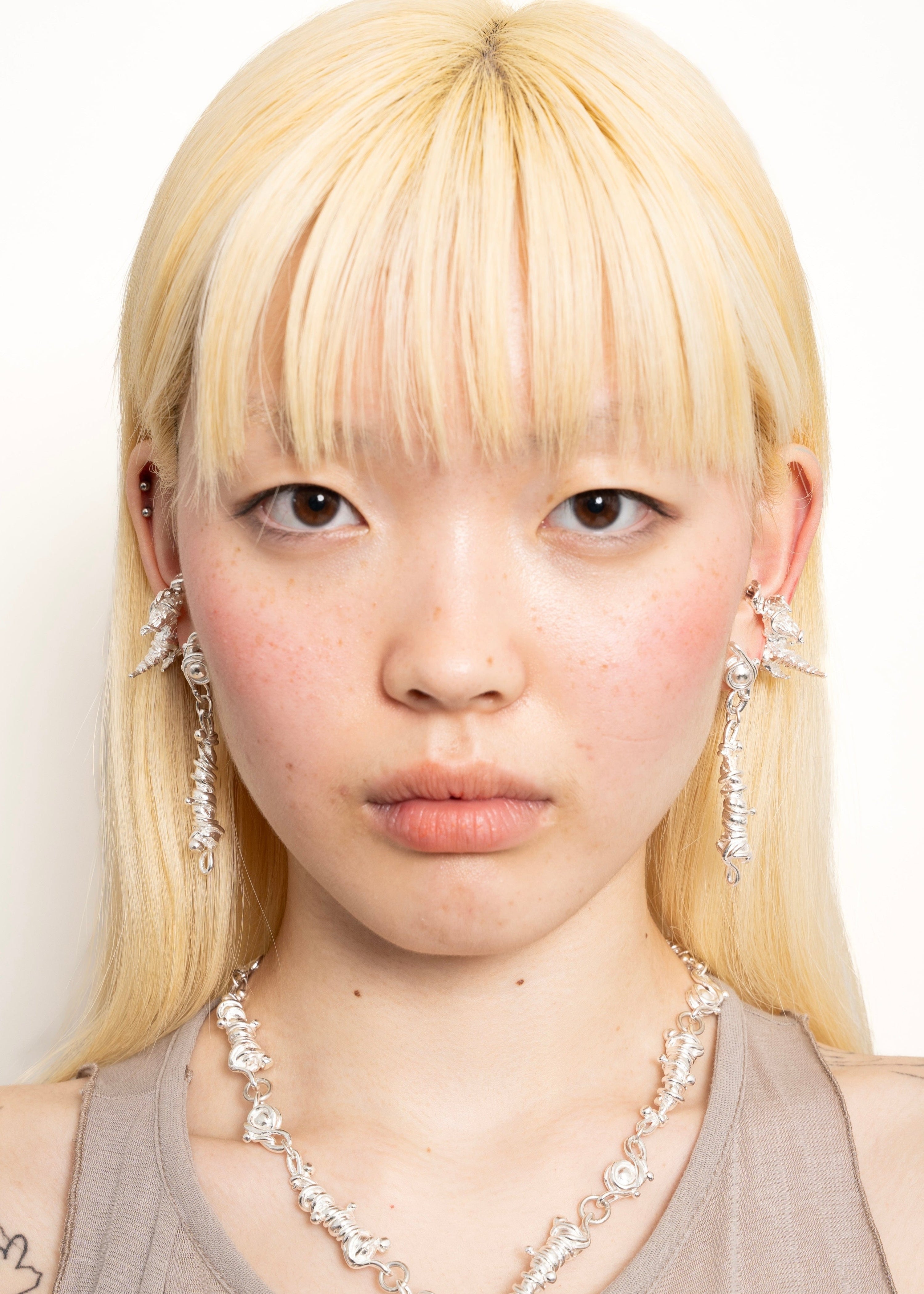 Omyo ear cuff conch