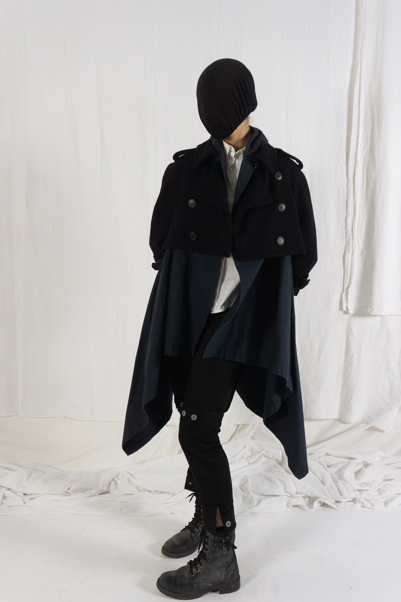 Comme des garçons a/w 2009 cropped trench coat