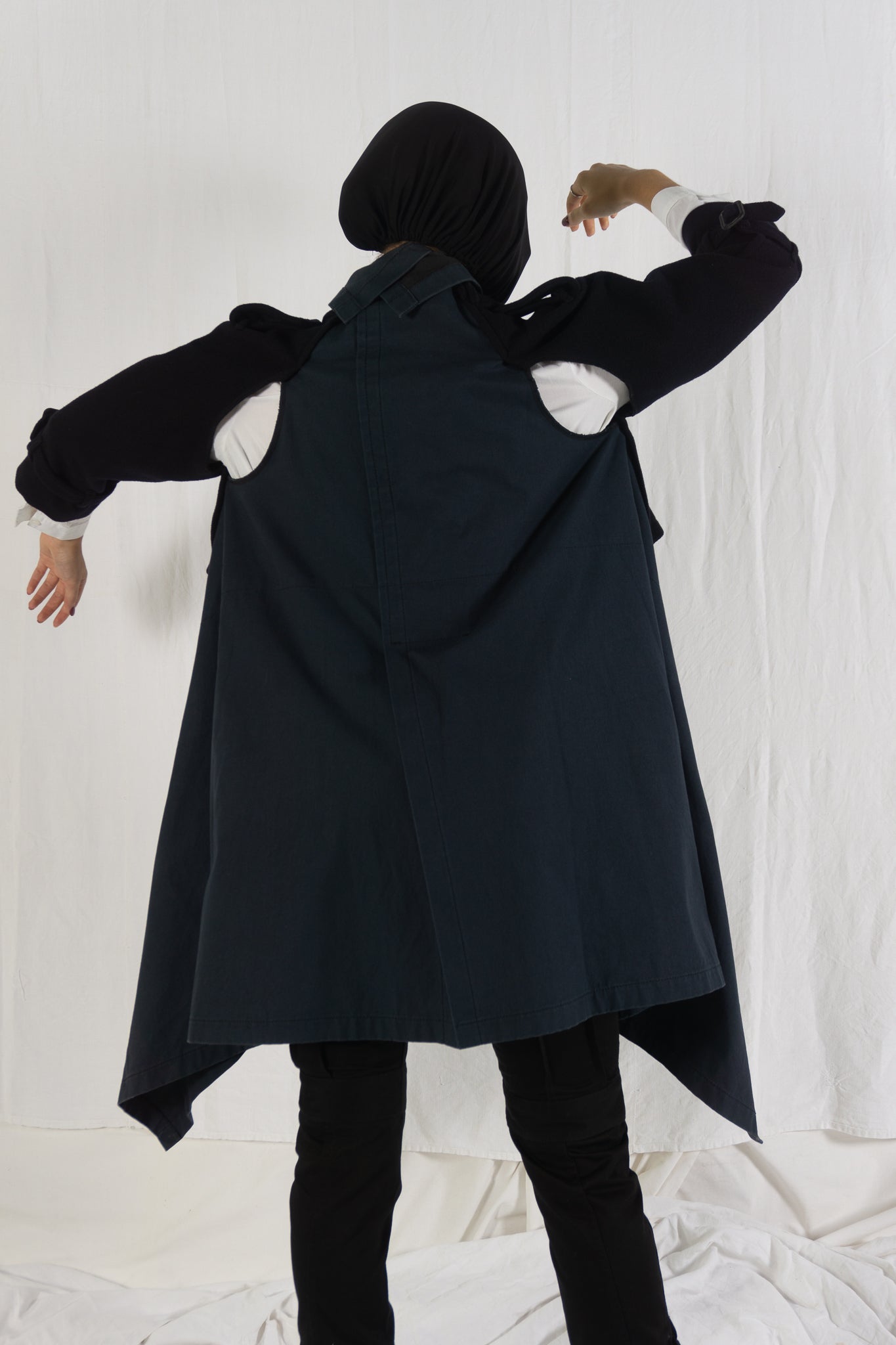 Comme des garçons a/w 2009 cropped trench coat