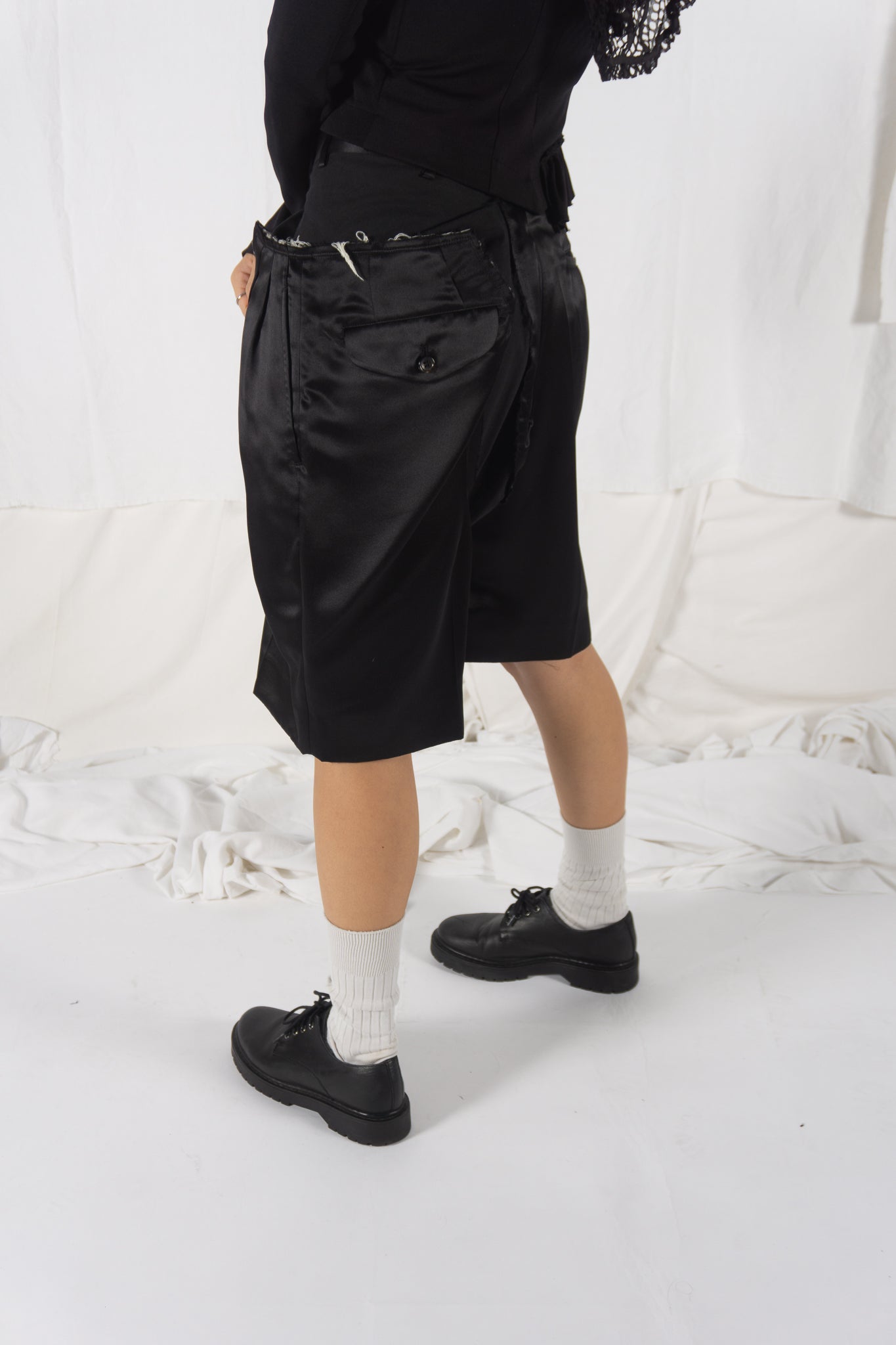 Comme des garçons s/s 2007 asymmetric shorts