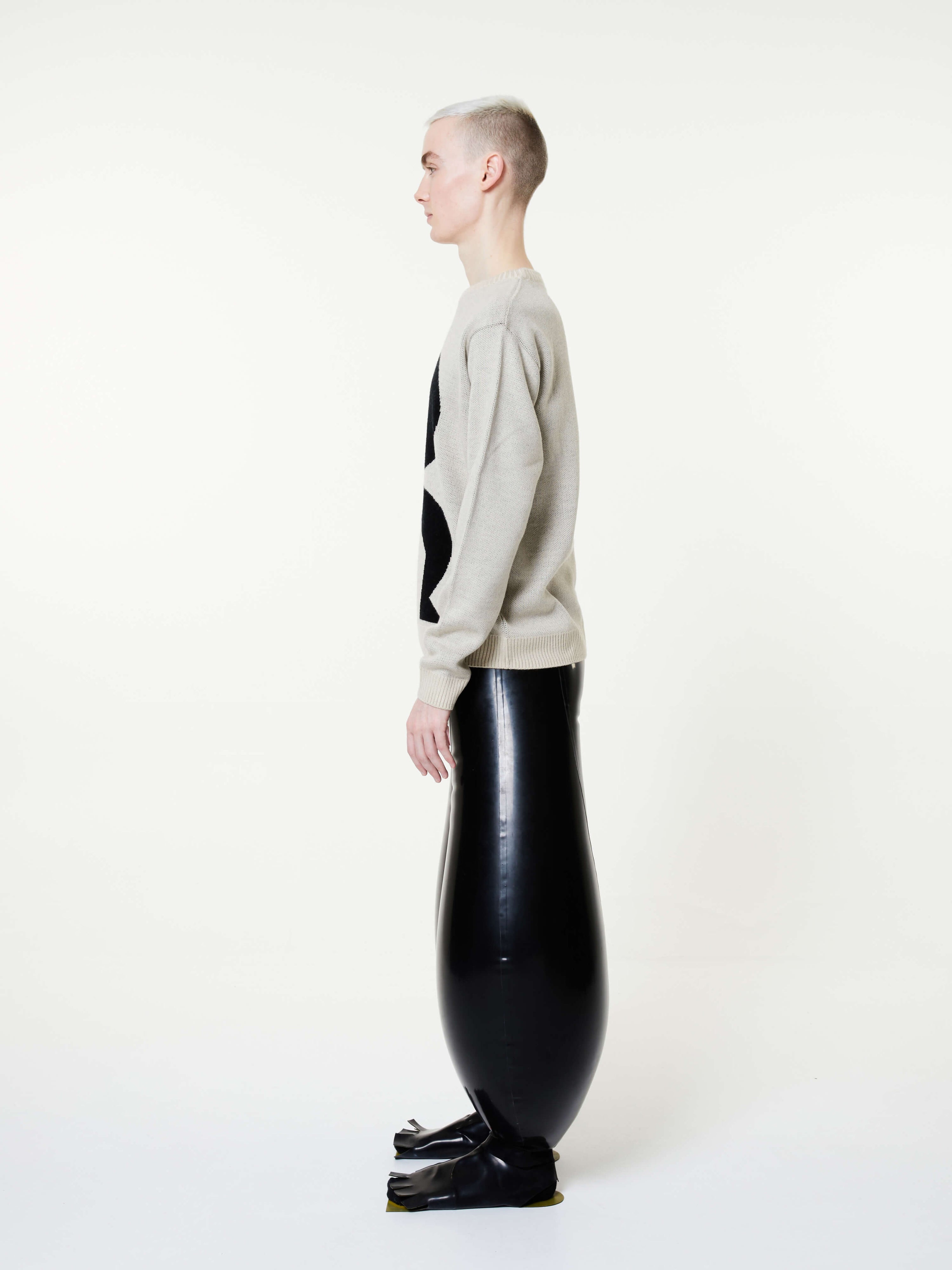 Off white essential jumper | relaxed fit