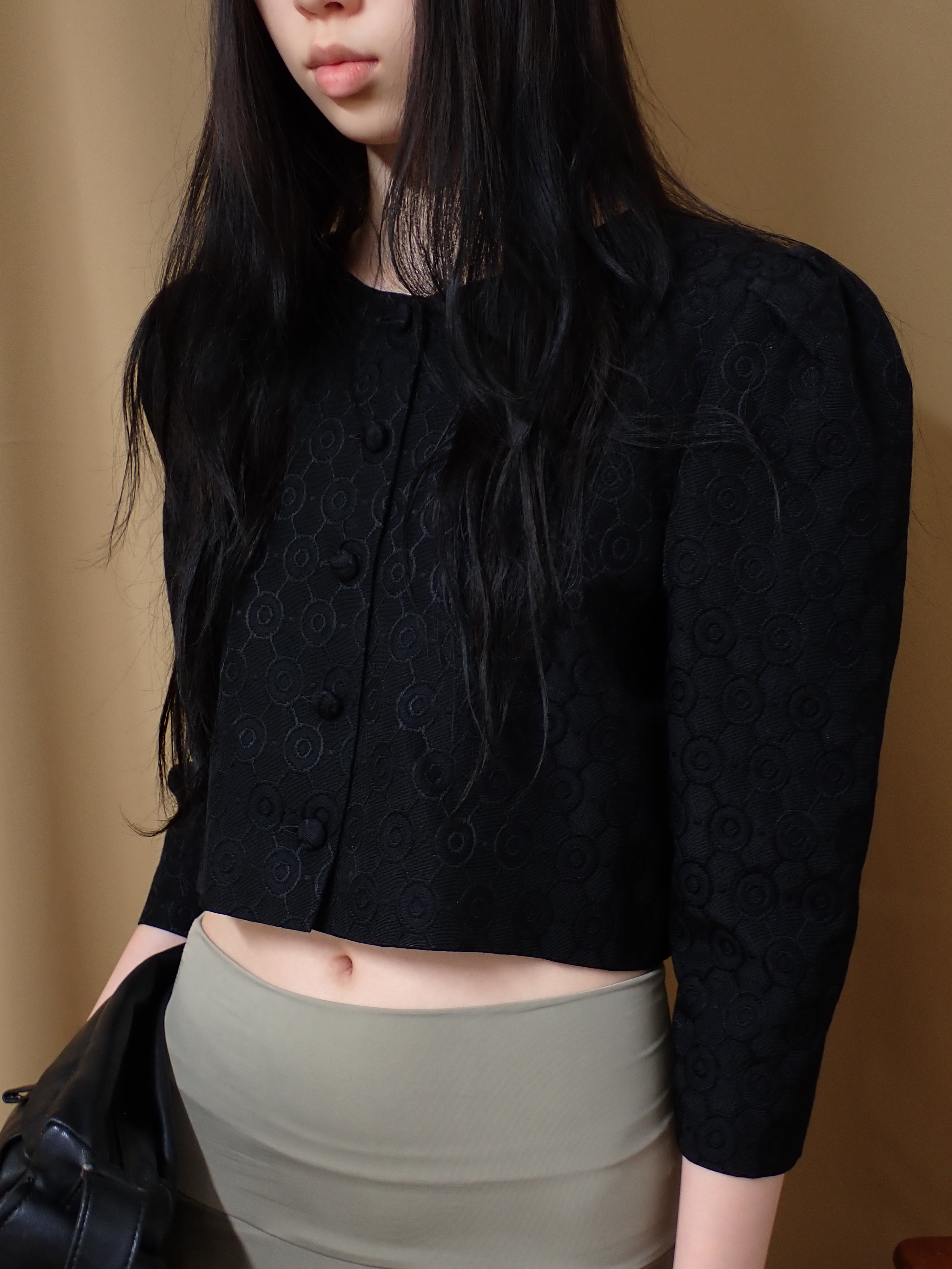 Cropped black jacket