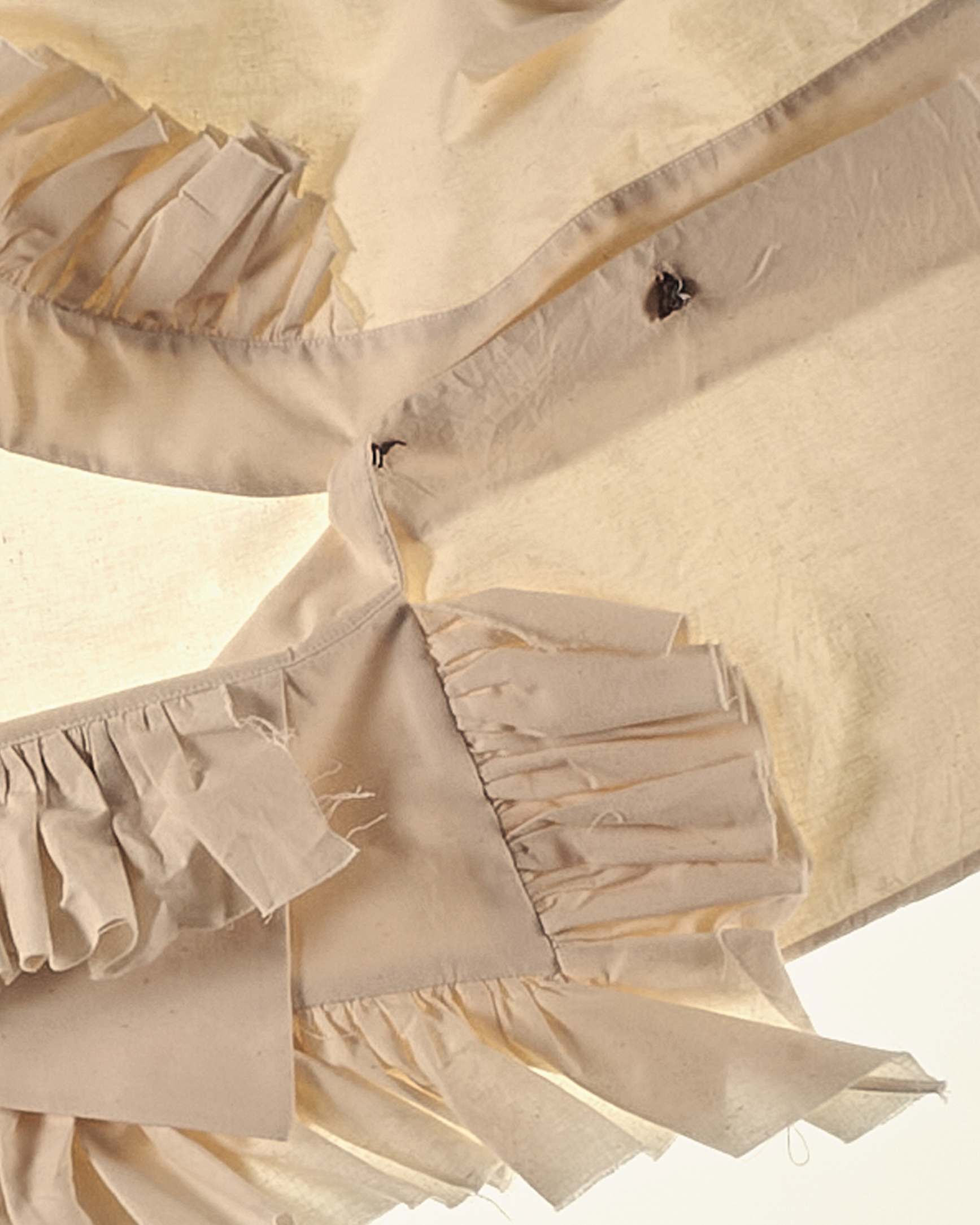003-19 ruffle shirt