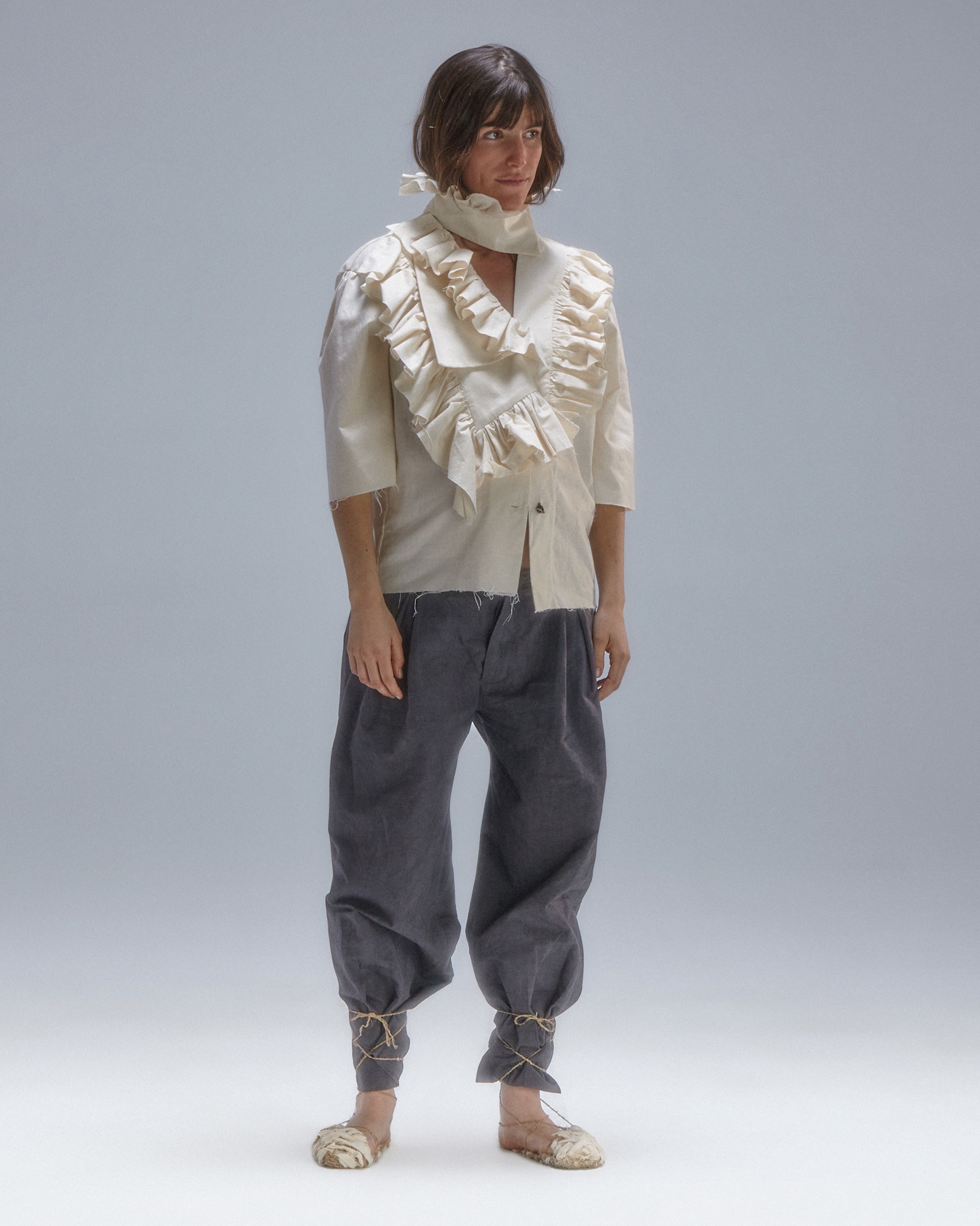 003-19 ruffle shirt
