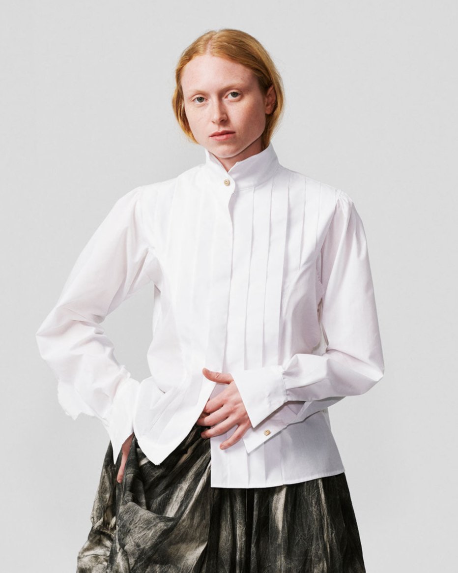007-c-33 lolita shirt