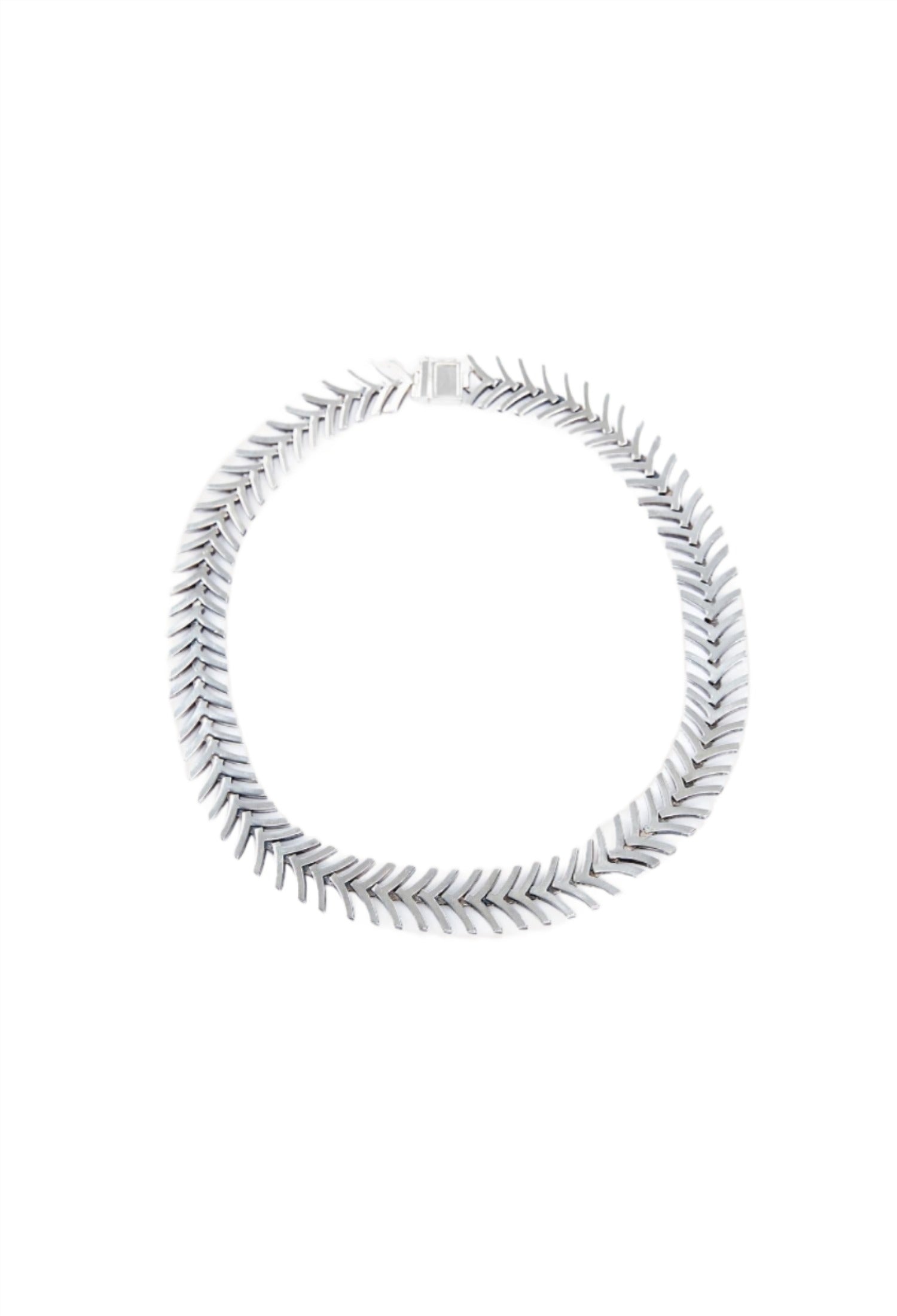 Tire necklace