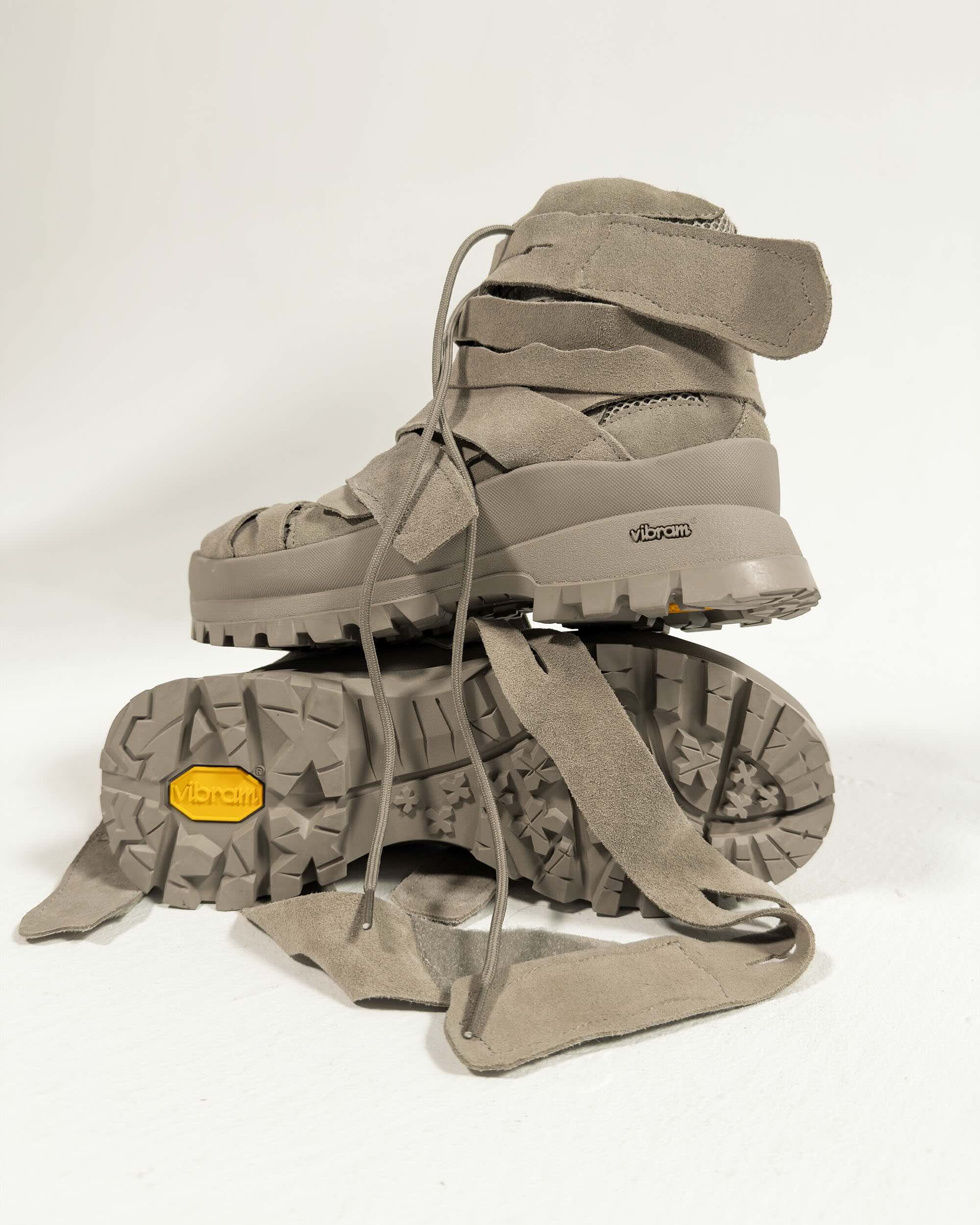 Beige vibram® desert boots