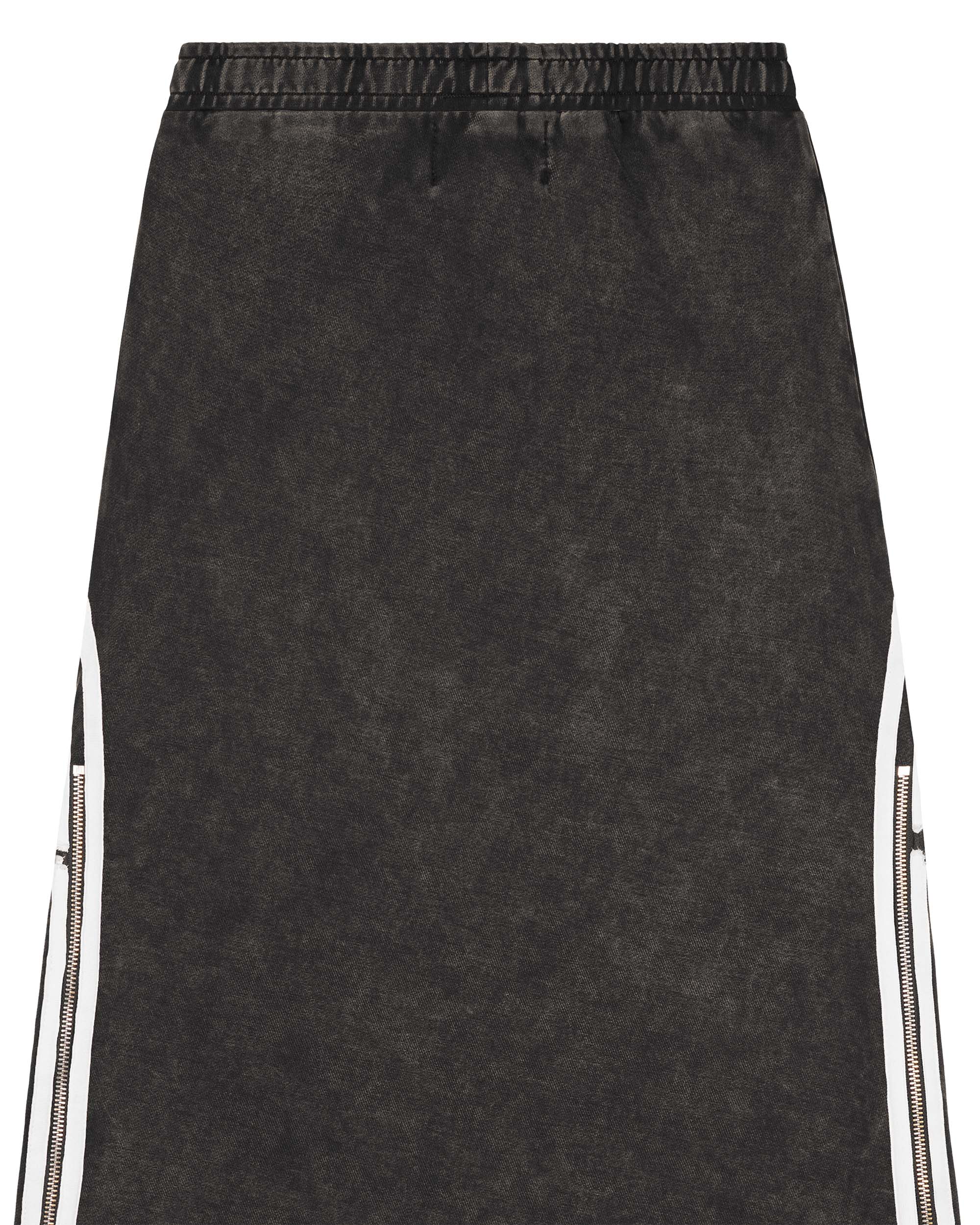 Track skirt